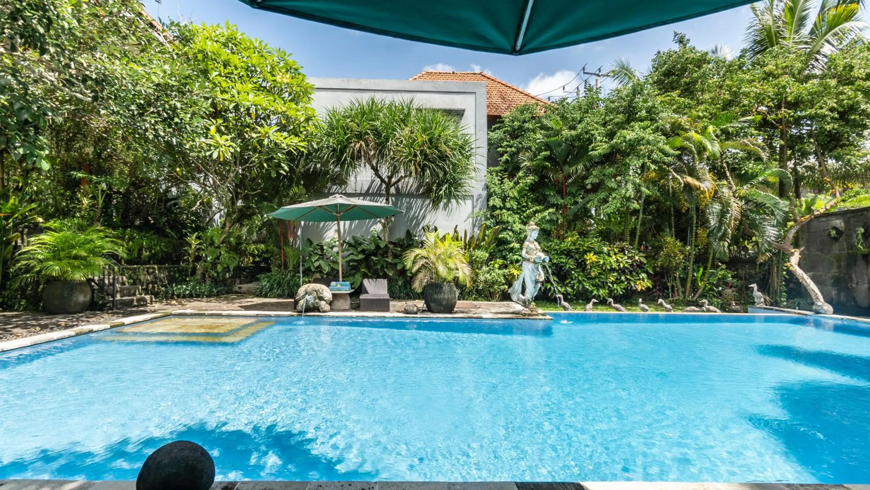 Swimming pool in Gita Maha Ubud Hotel by Mahaputra-CHSE Certified