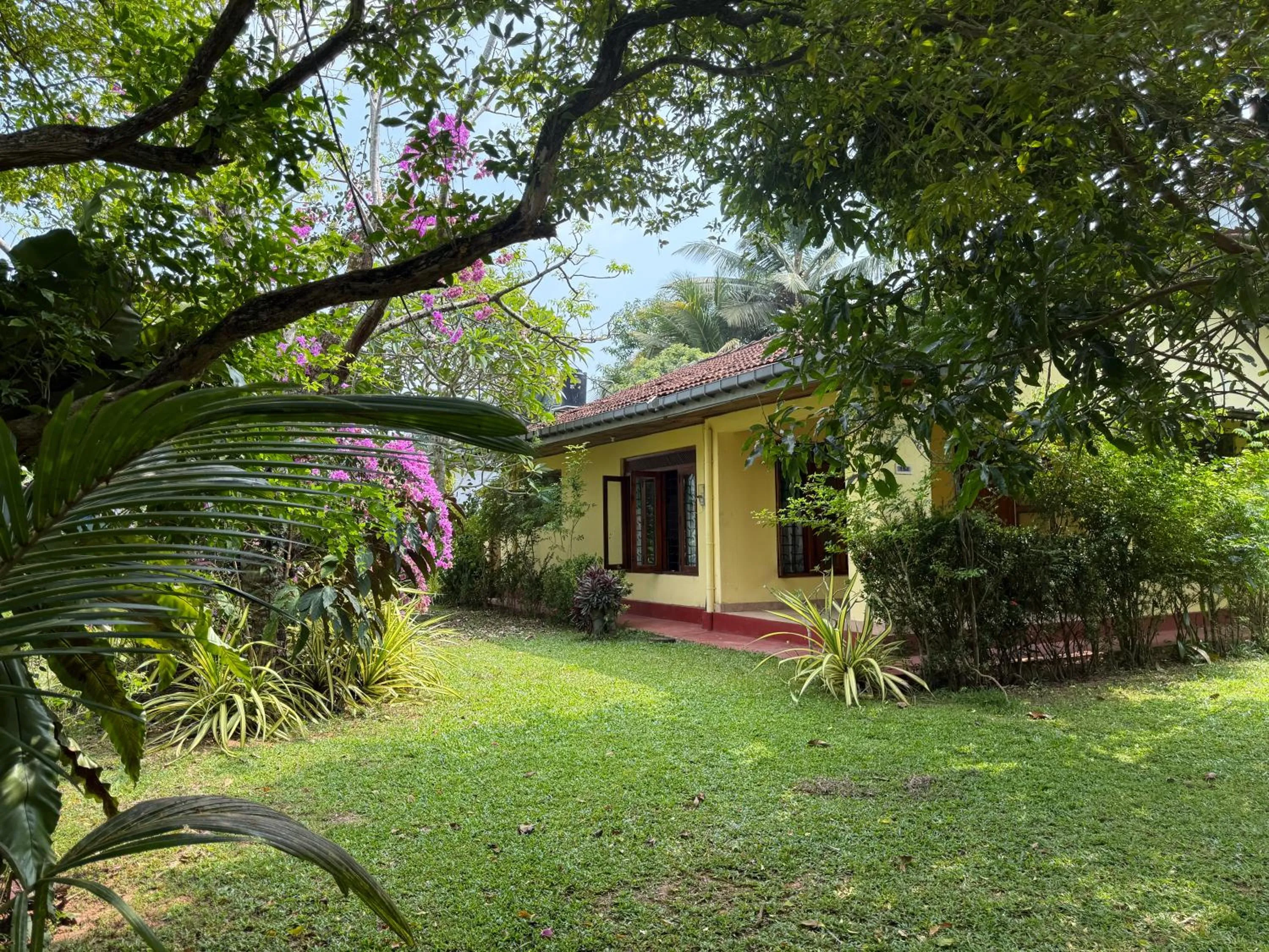 Two-Bedroom Villa in Hill Side Kings Villa (Colonial Bungalow)