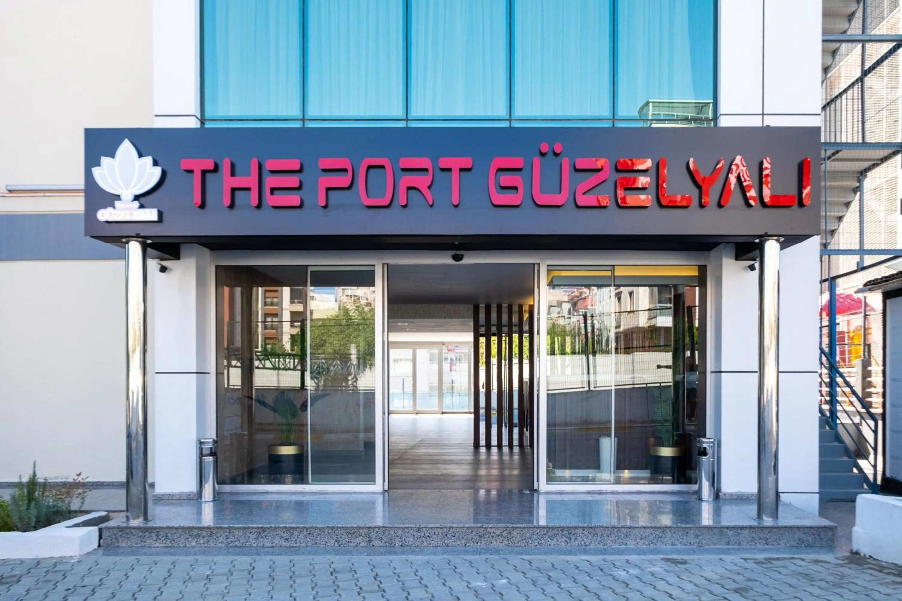 Property building in The Port Güzelyalı