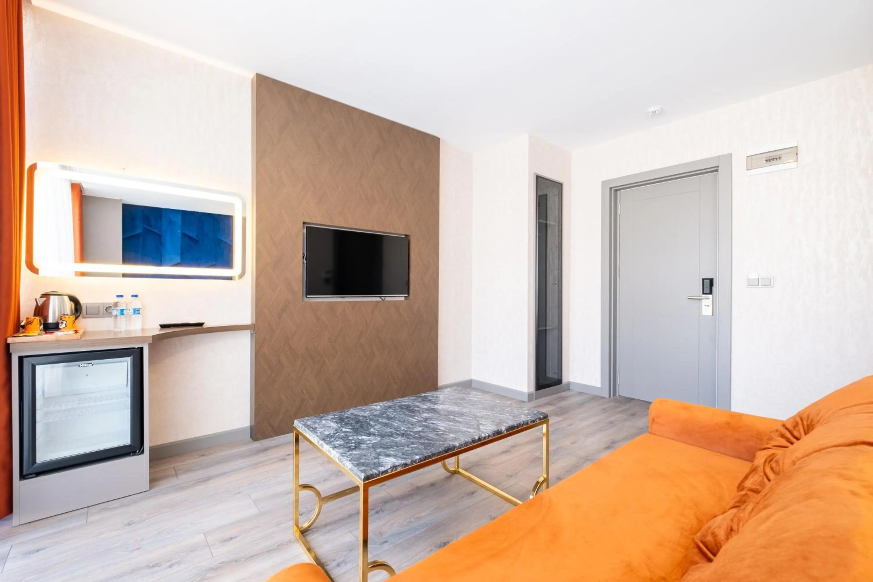 Photo of the whole room in The Port Güzelyalı