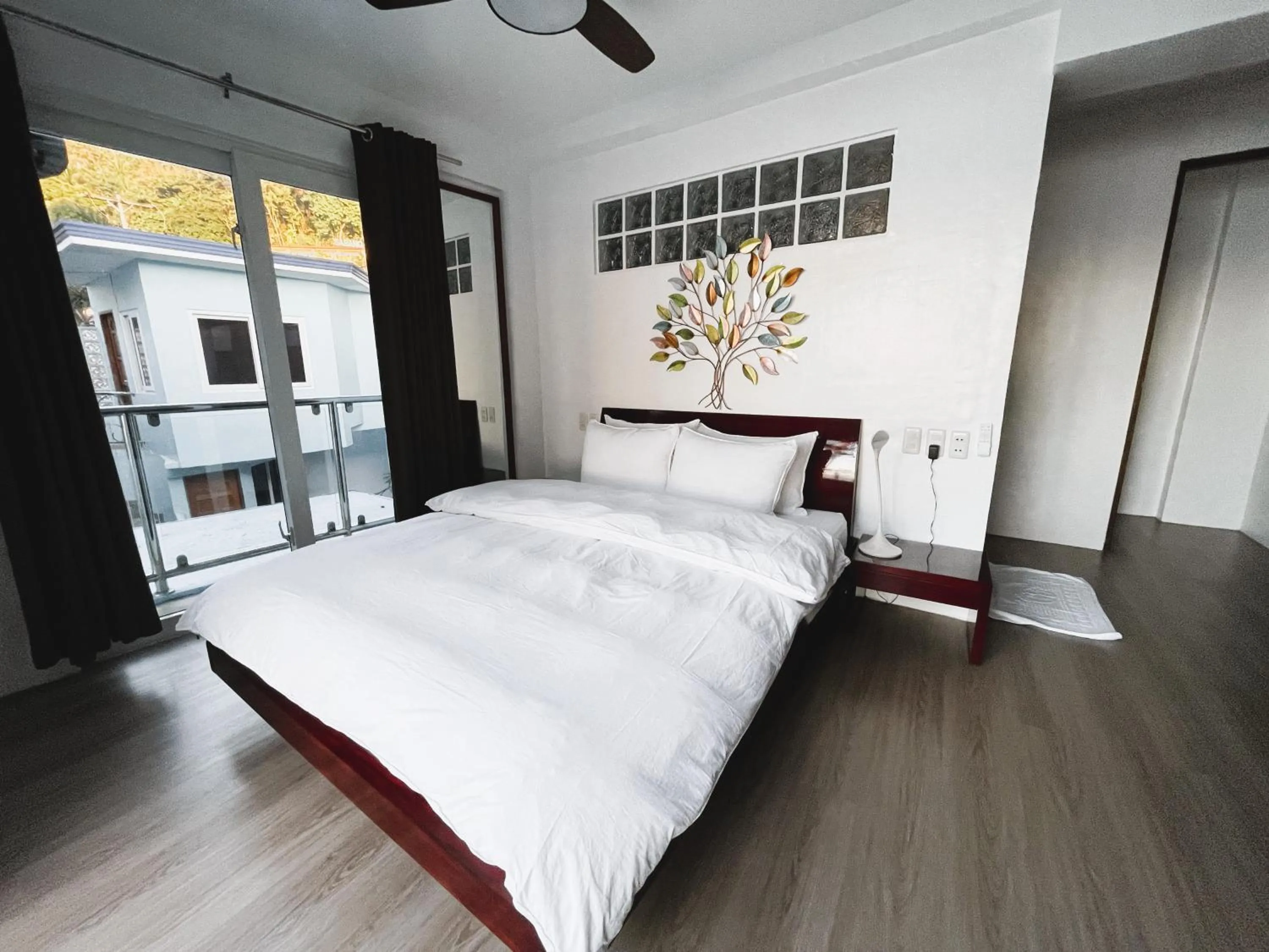 Bed in Montani Beach Resort Puerto Galera powered by Cocotel