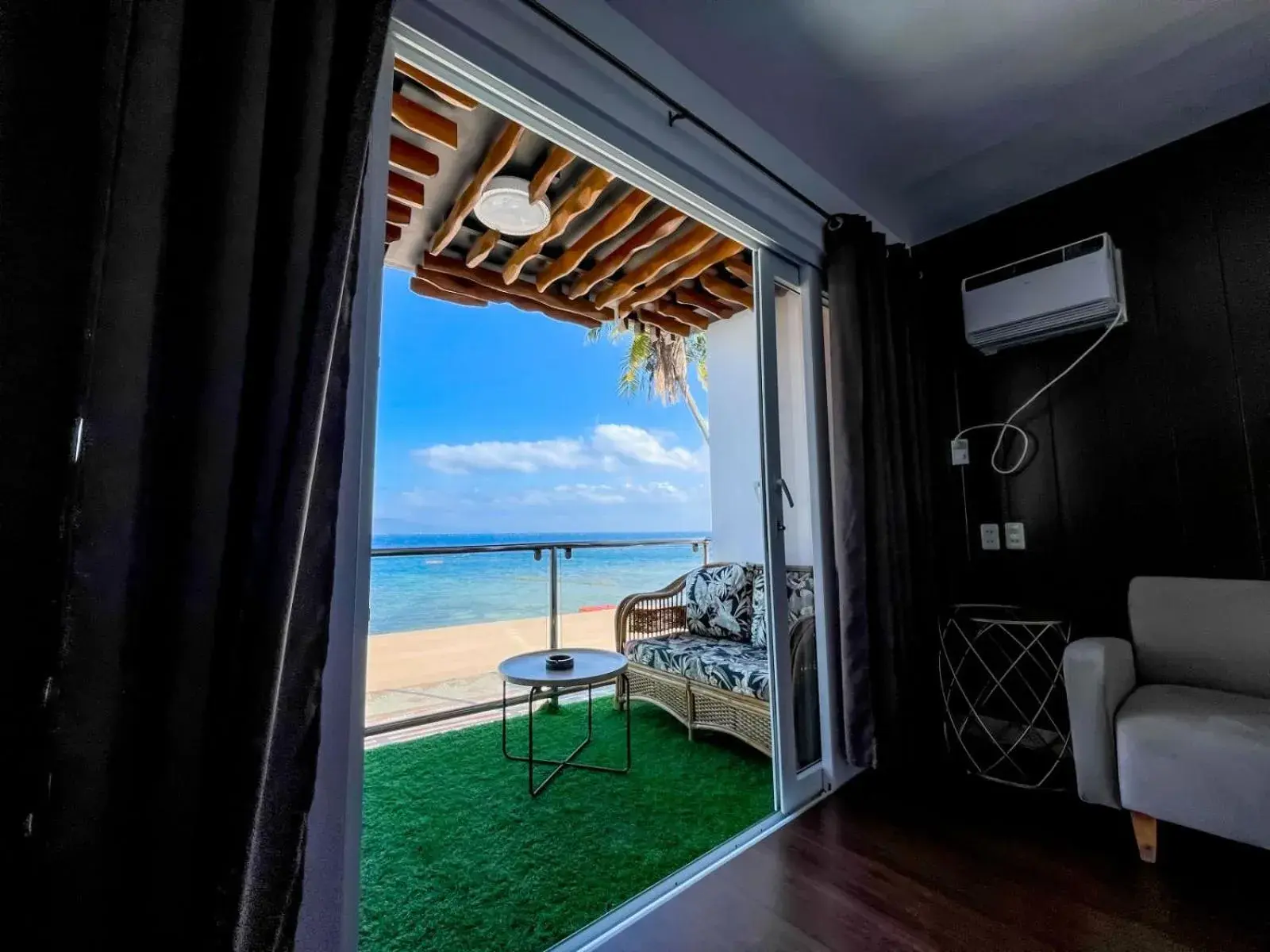 Property building in Montani Beach Resort Puerto Galera powered by Cocotel Property building in Montani Beach Resort Puerto Galera powered by Cocotel