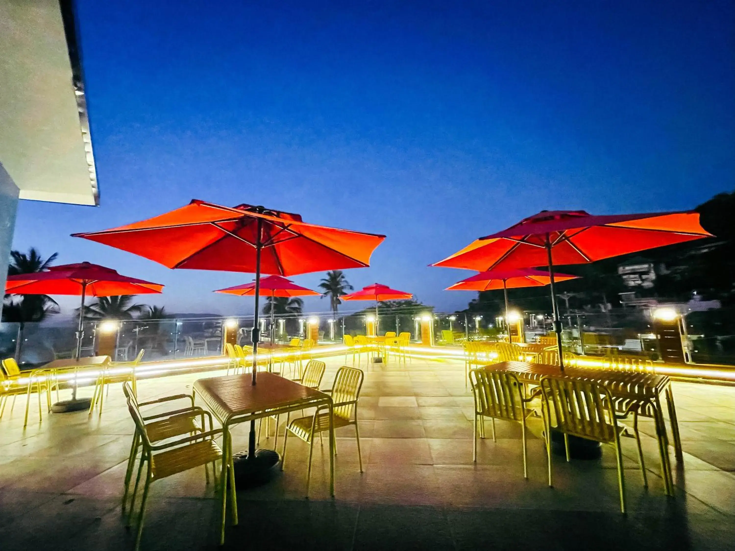 Lounge or bar in Montani Beach Resort Puerto Galera powered by Cocotel Lounge or bar in Montani Beach Resort Puerto Galera powered by Cocotel