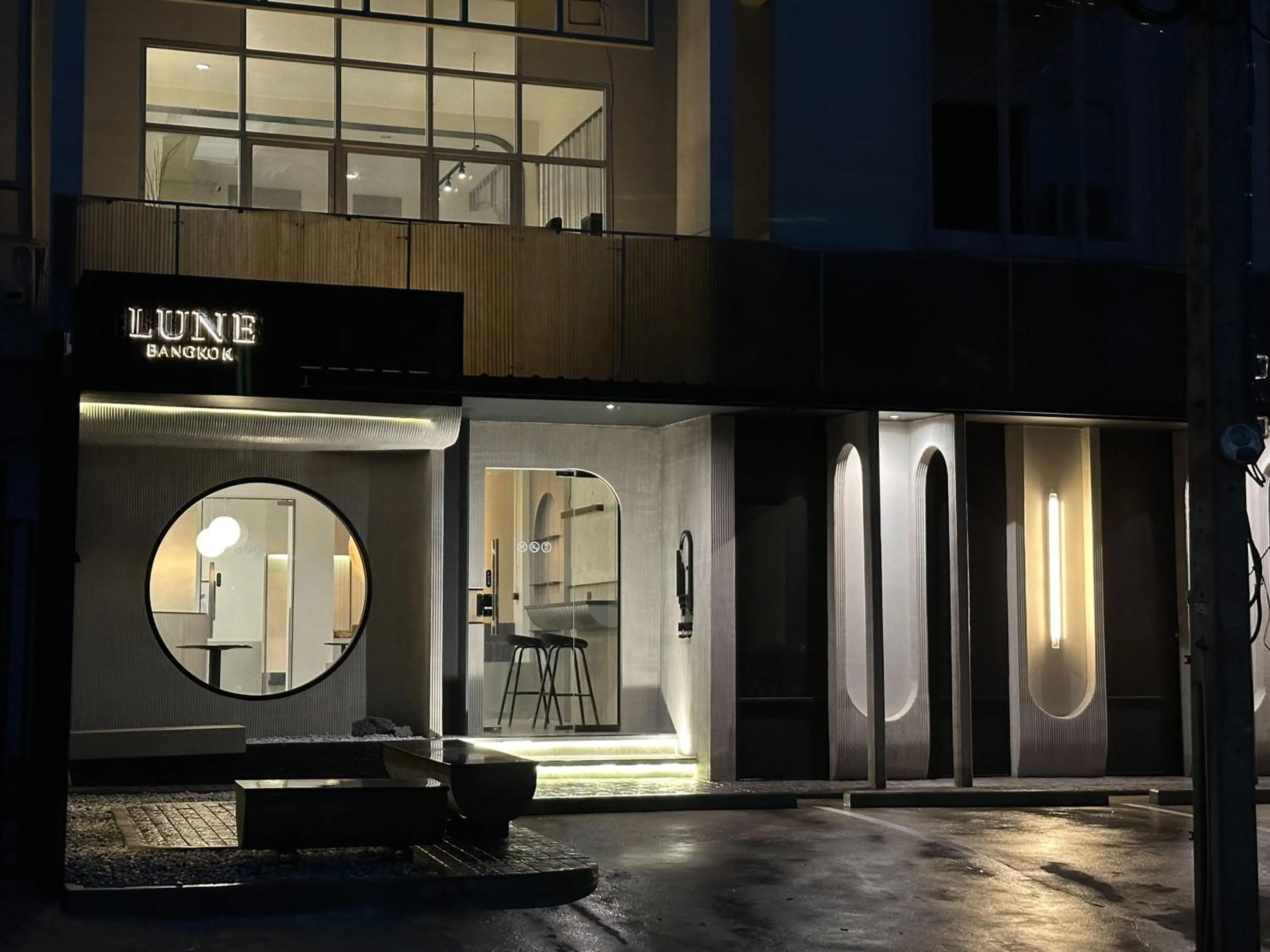 Property building in Lune bangkok