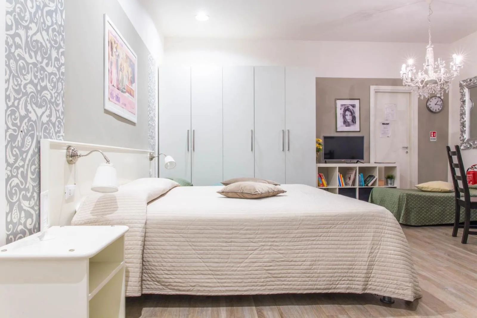 Photo of the whole room in Cinema House