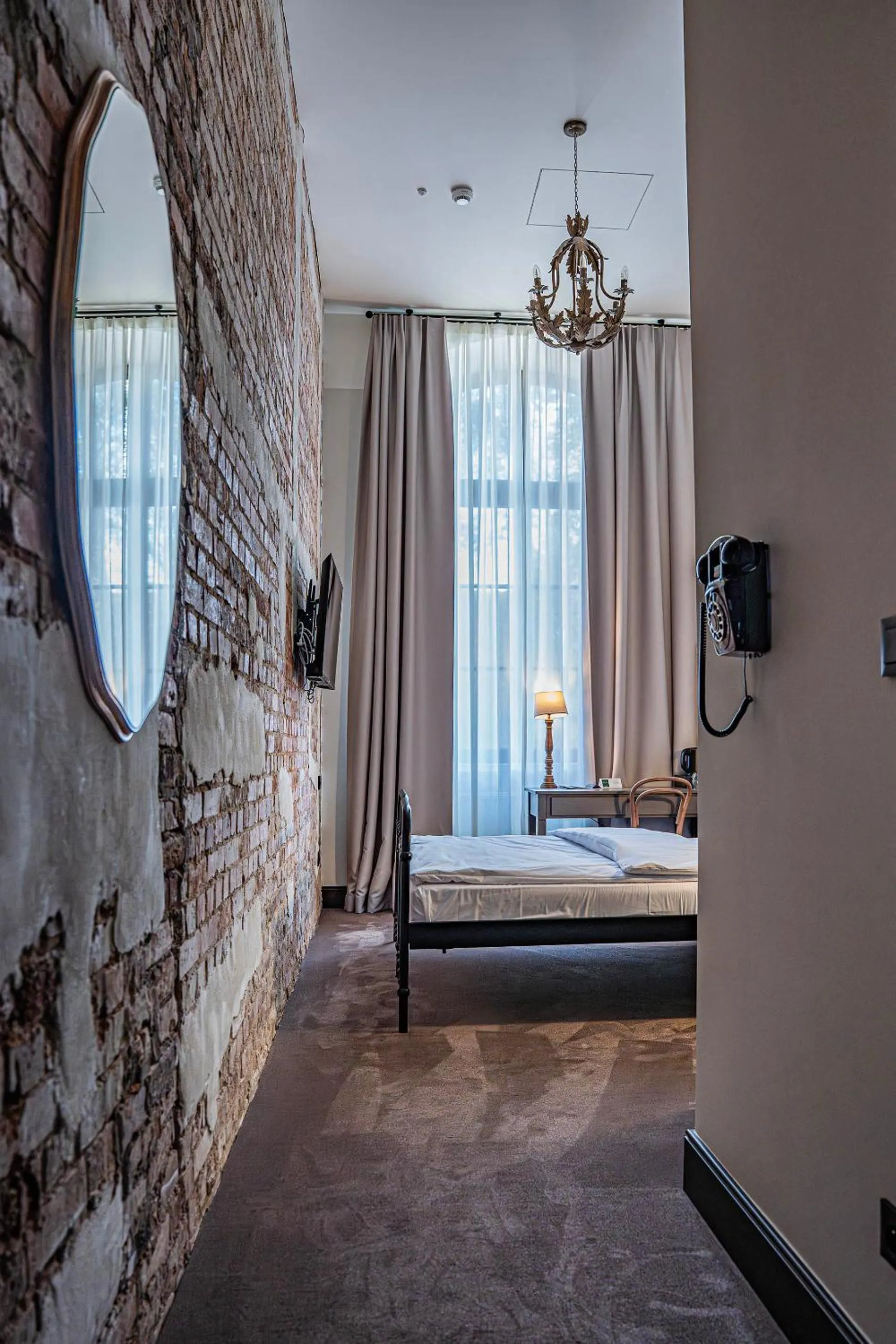 Bed in ARCHE Klasztor Wrocław