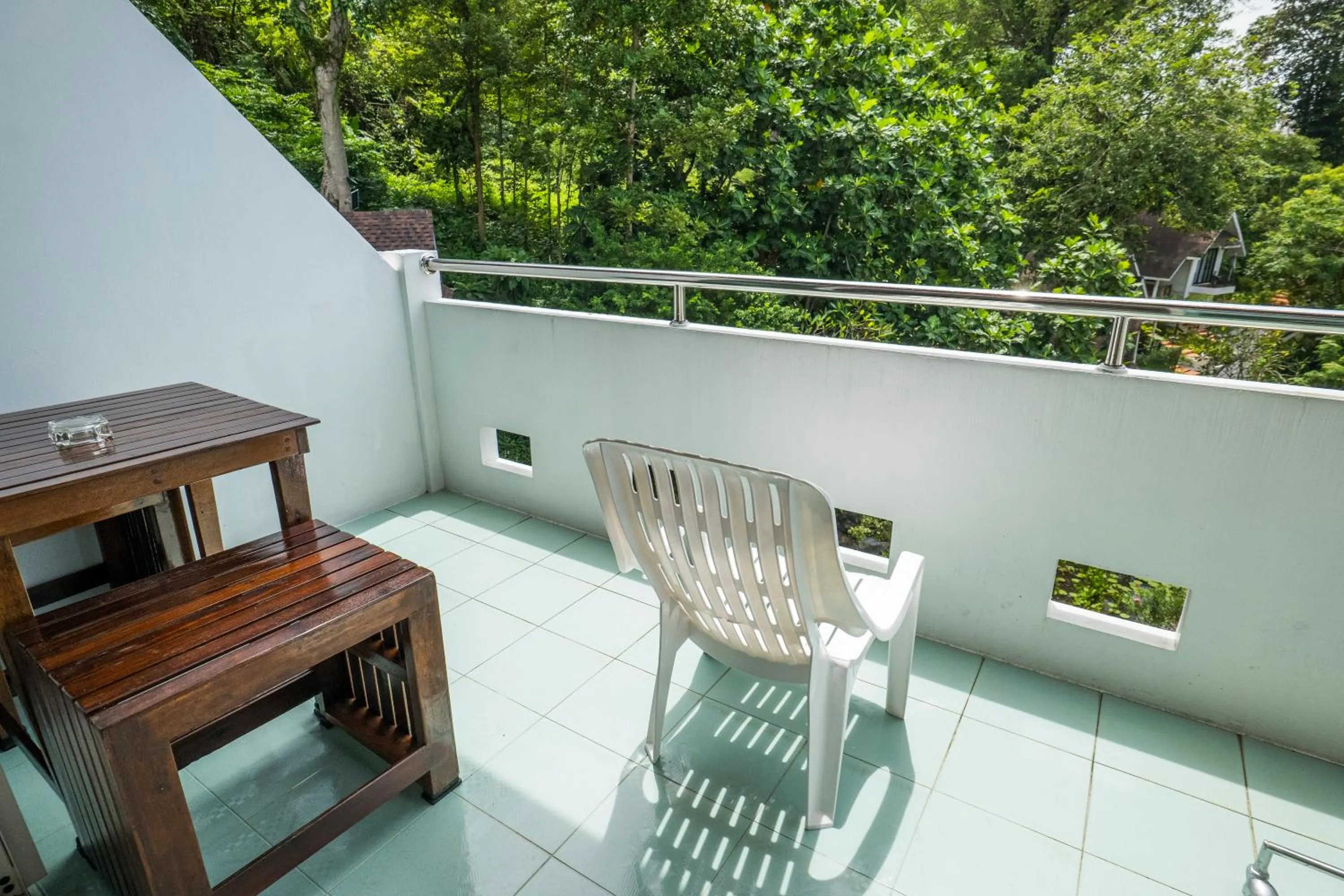 Garden in Mam Kaibae Hotel