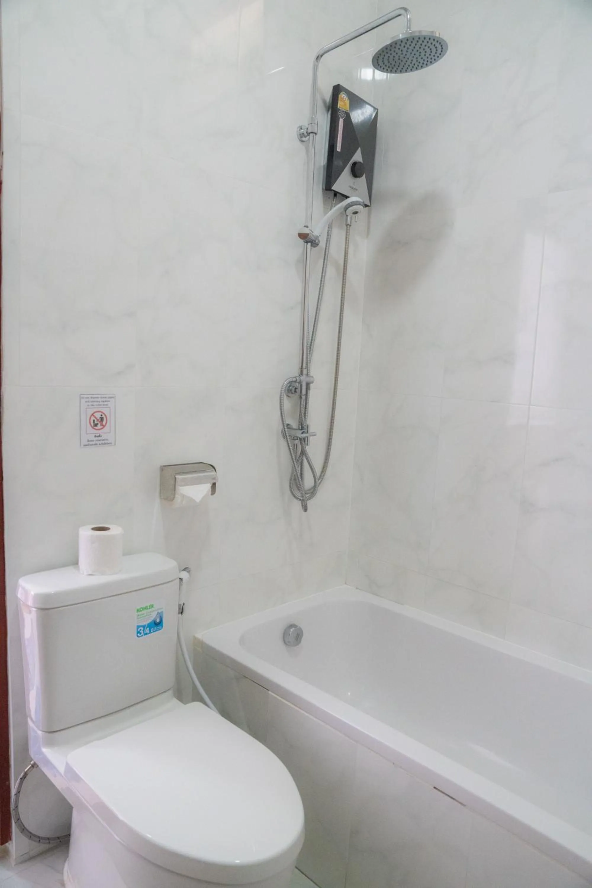Shower in Mam Kaibae Hotel