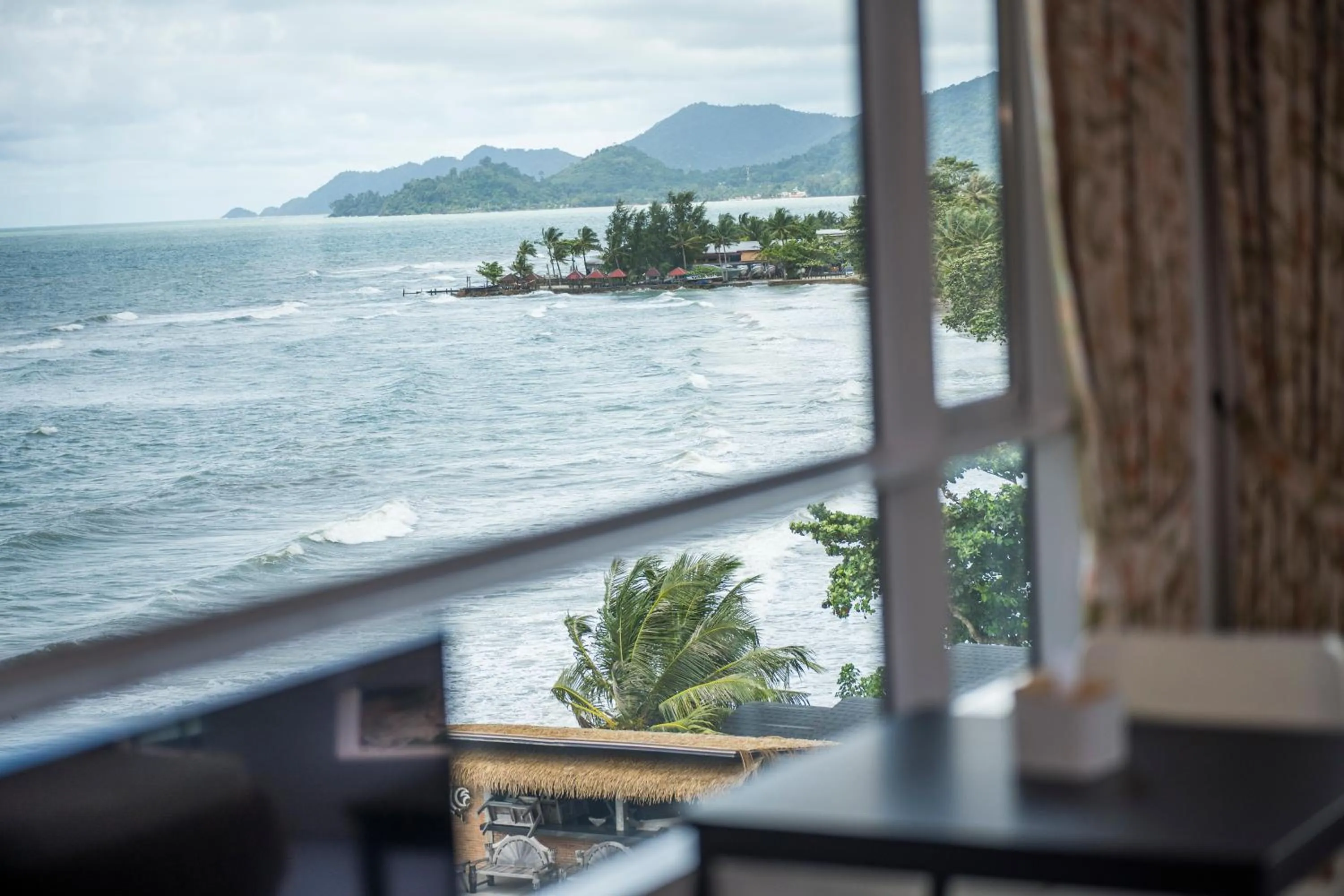 Beach in Mam Kaibae Hotel