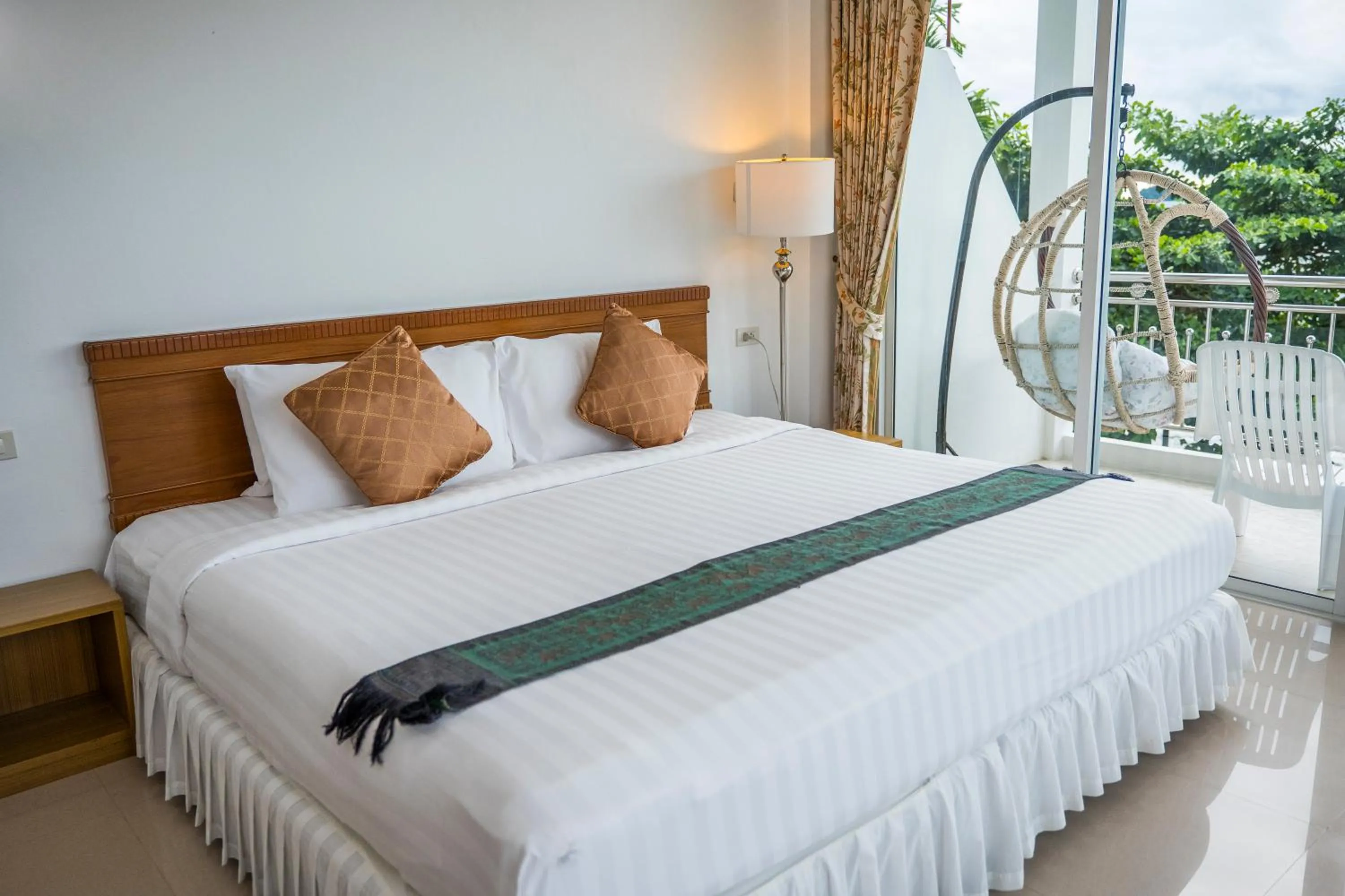 Bed in Mam Kaibae Hotel