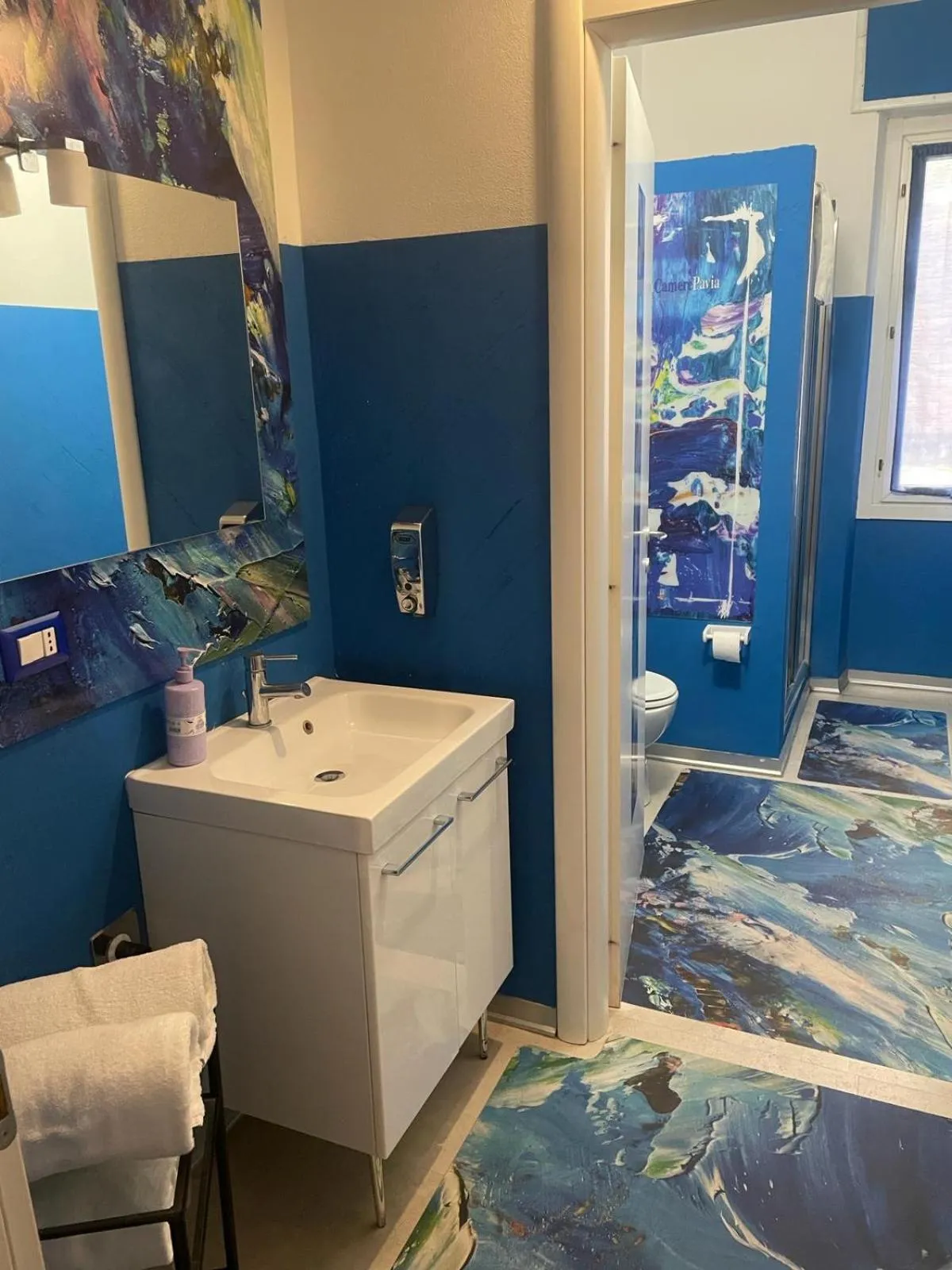 Bathroom in Rooms Of Love