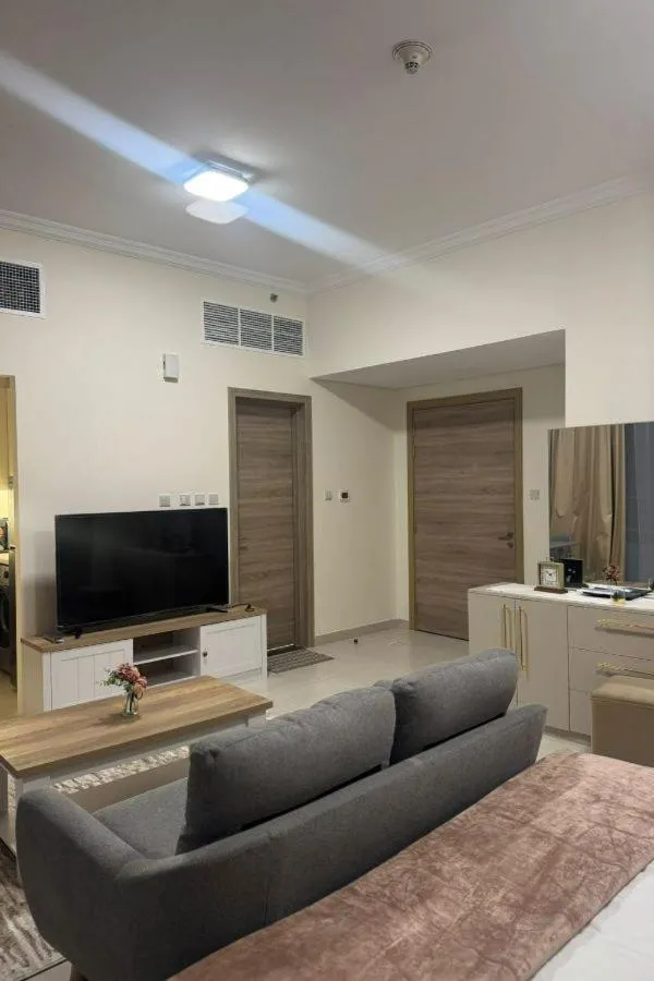 Hayyak Stunning Studio Mirdif Hills