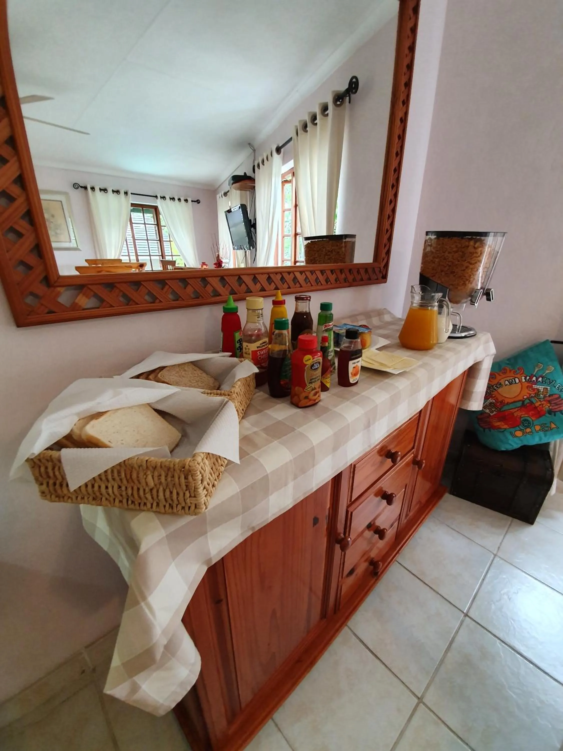 Breakfast in Harmony Guesthouse