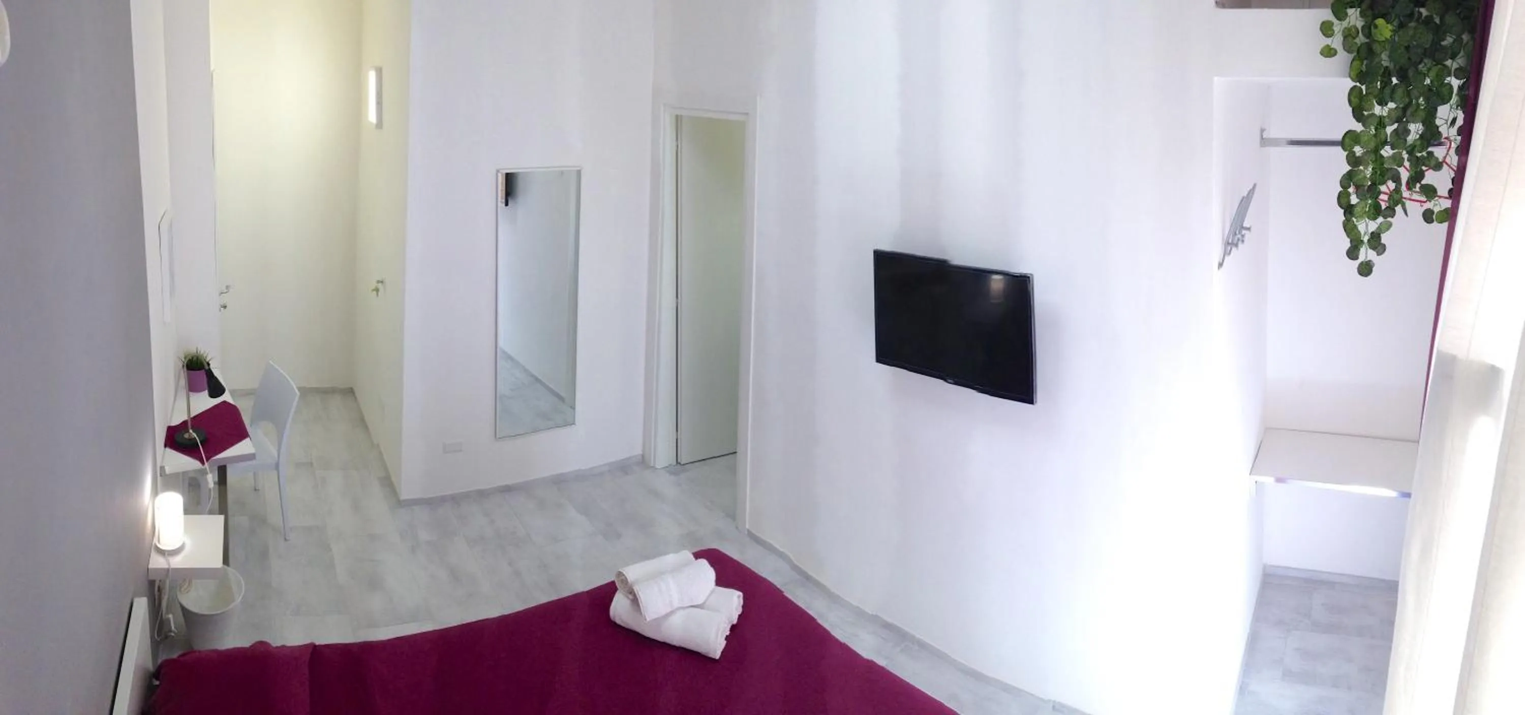 Decorative detail, Bed in Be Inn