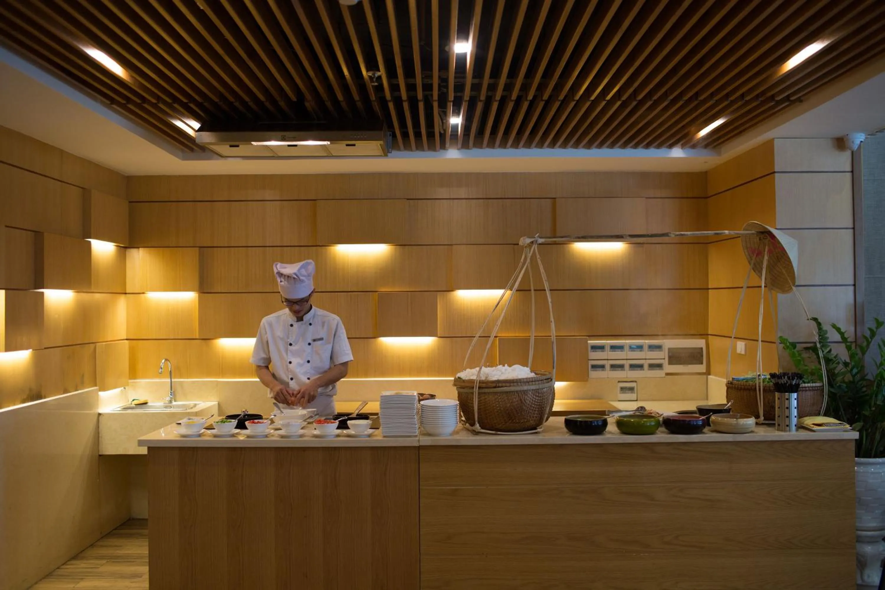 Restaurant/places to eat in Diamond Sea Hotel