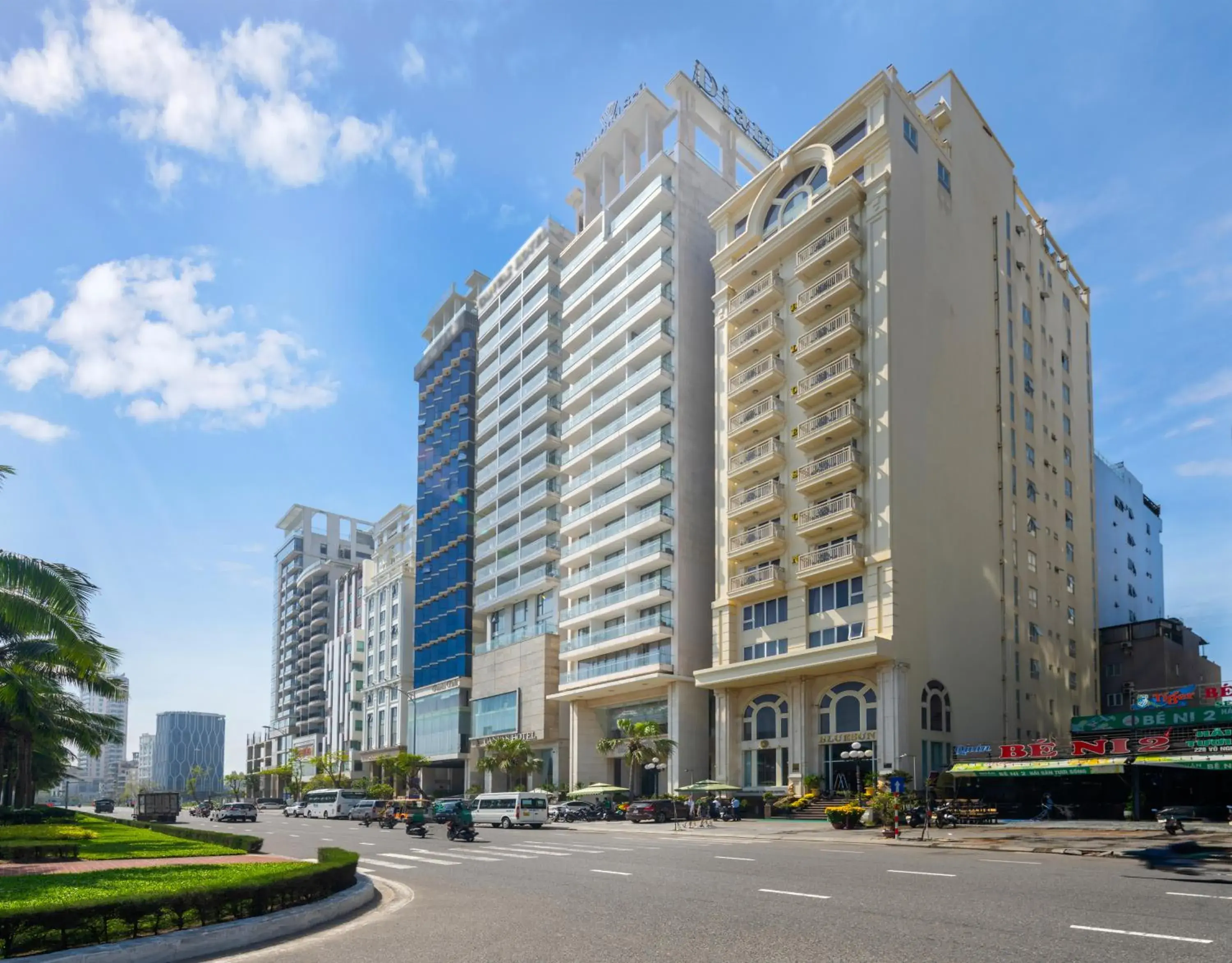 Property building in Diamond Sea Hotel Property building in Diamond Sea Hotel