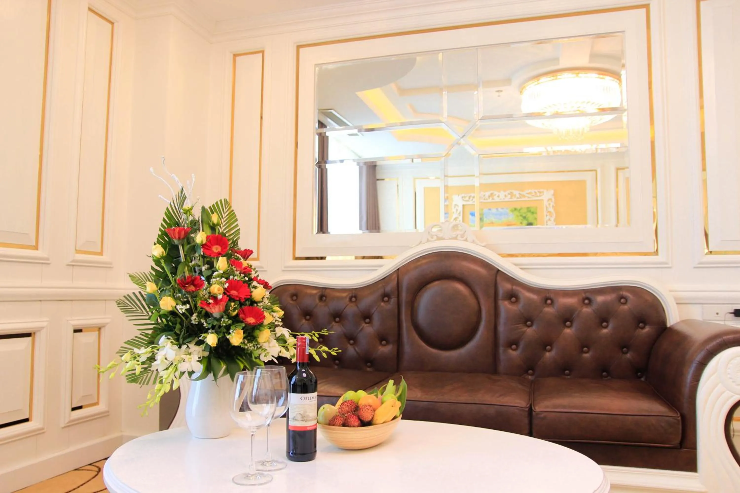 Living room in Diamond Sea Hotel