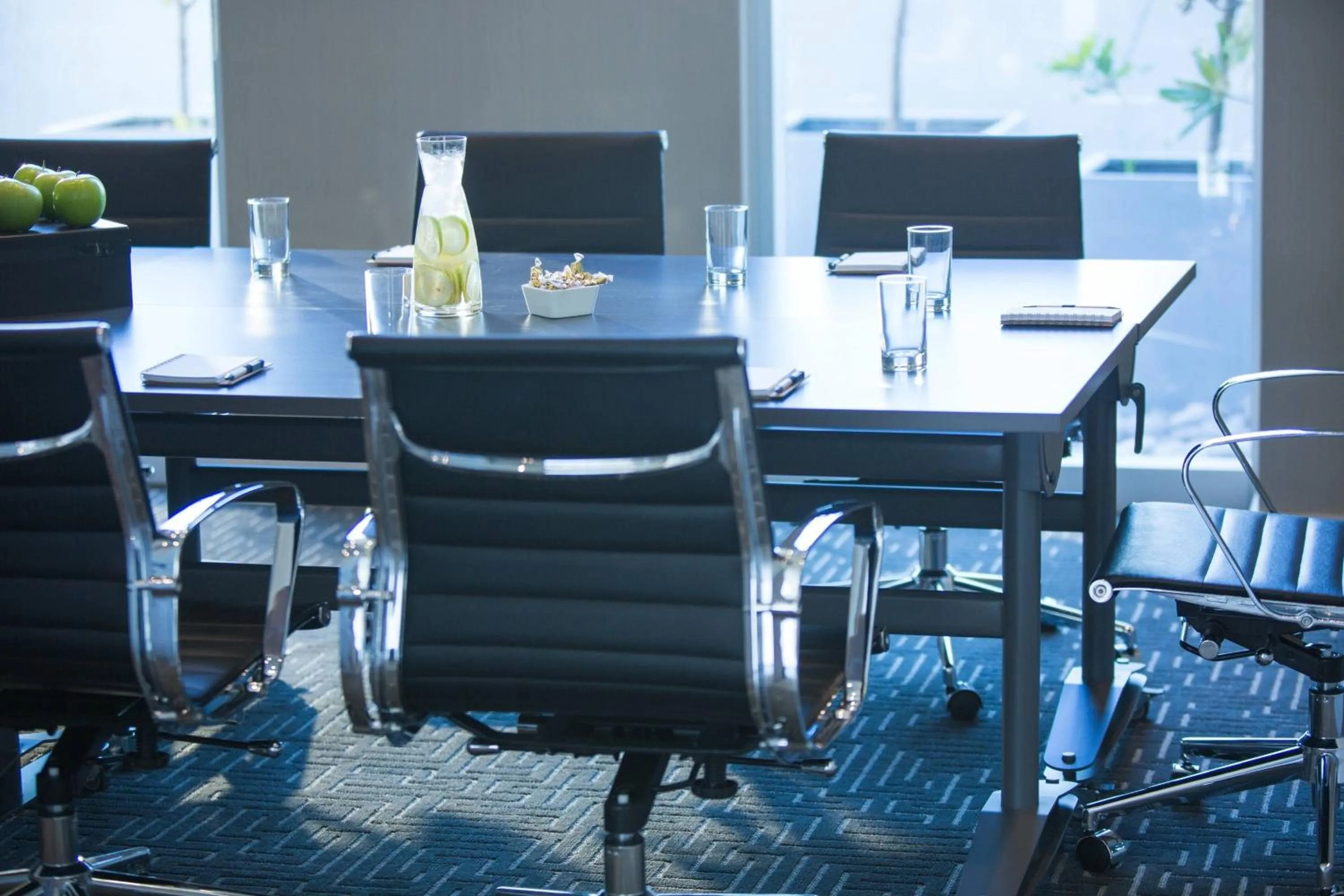 Meeting/conference room in Courtyard by Marriott Santiago Las Condes