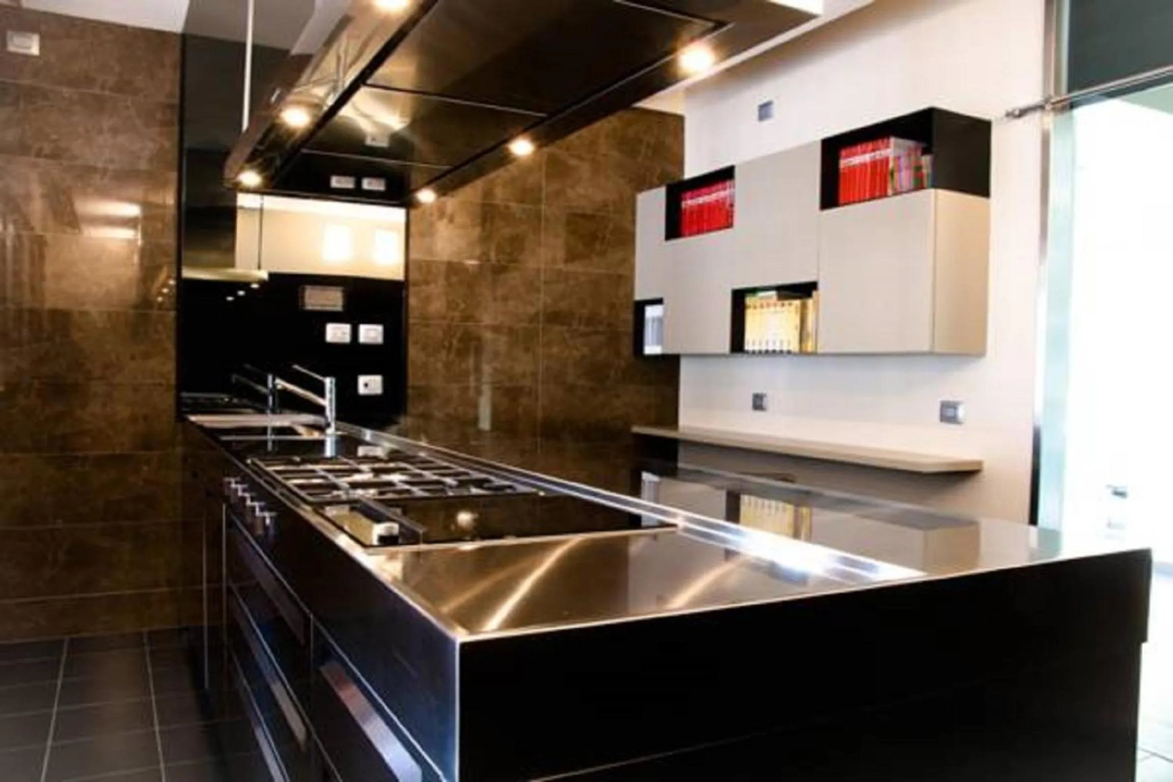 Communal kitchen in Villa Magnolie