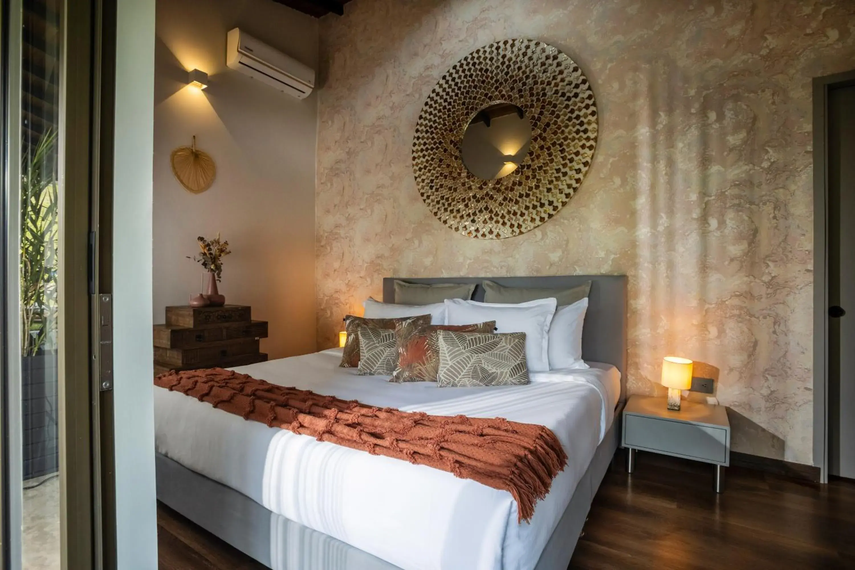 Deluxe King Room in GreenOriental Resort Deluxe King Room in GreenOriental Resort