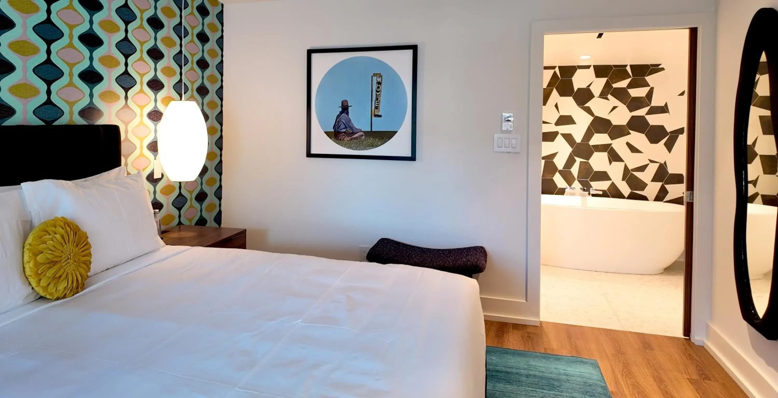 King Suite in Interstate Inn King Suite in Interstate Inn