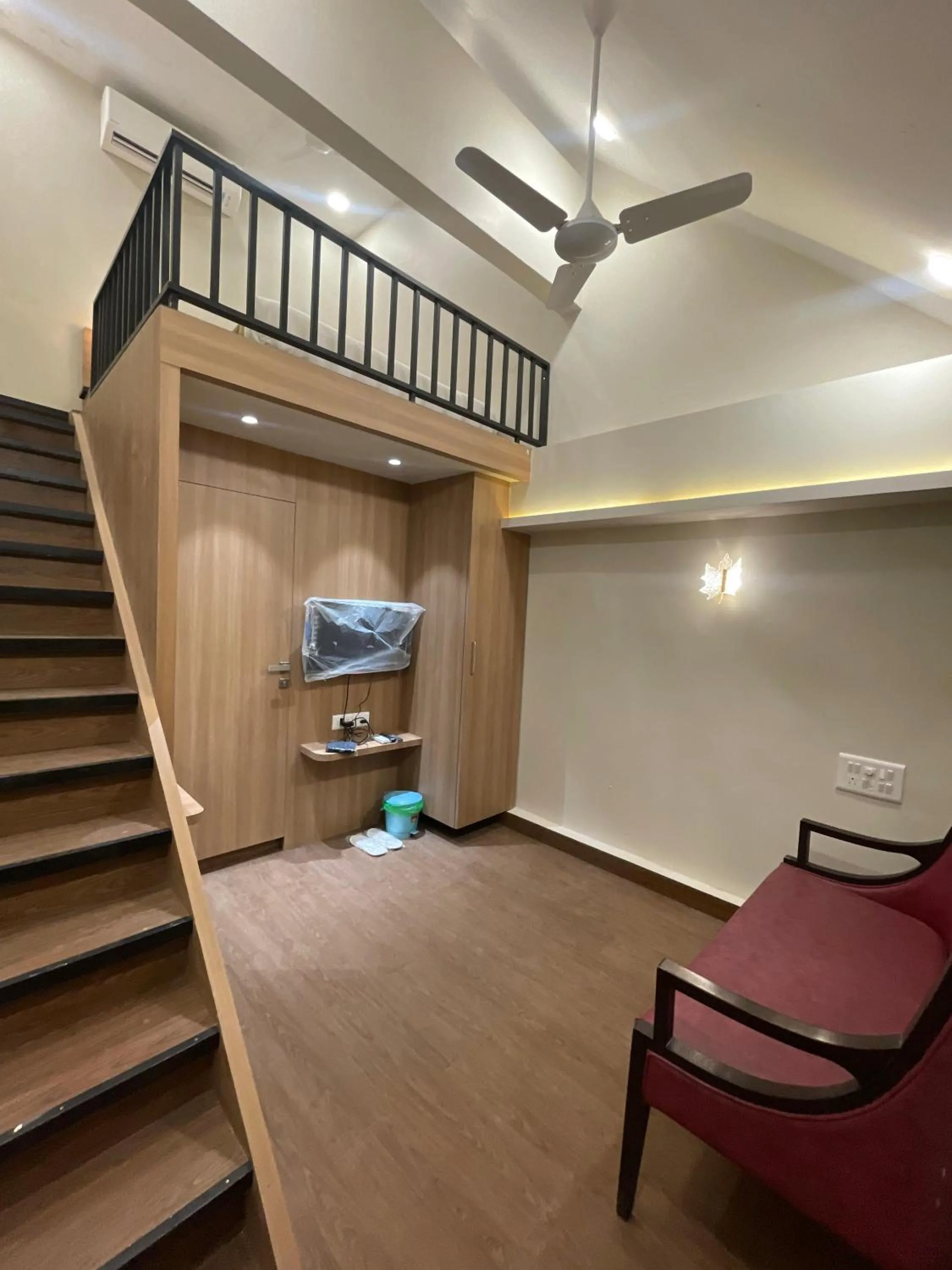 TV and multimedia in The Byke Shanti Villa - Mahableshwar