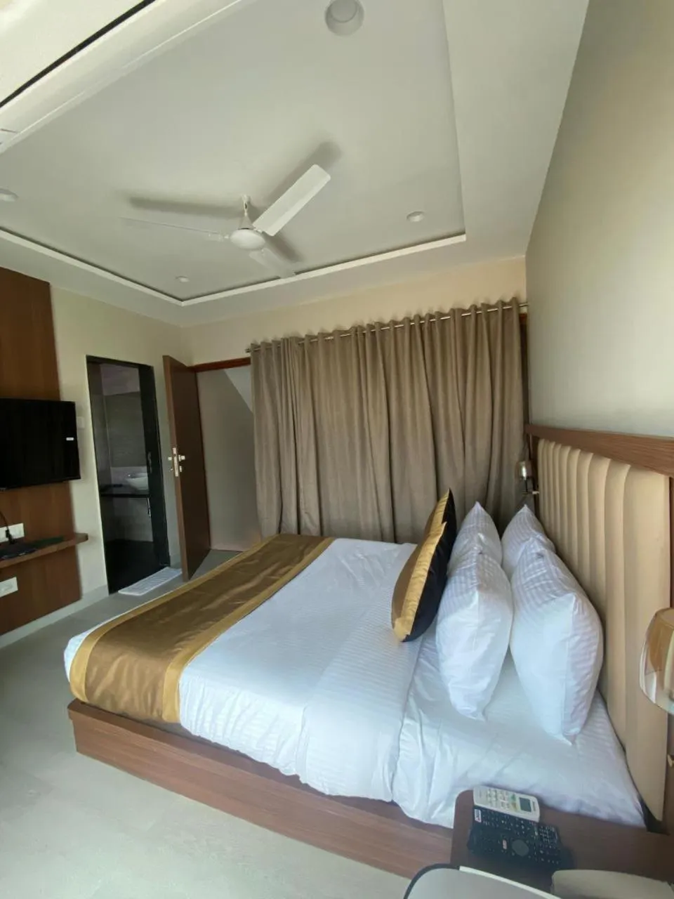 View (from property/room), Bed in The Byke Shanti Villa - Mahableshwar