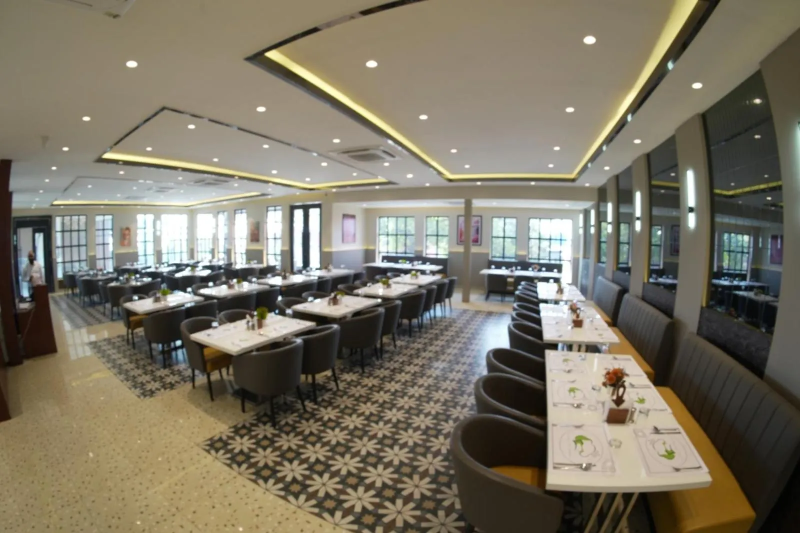 Restaurant/places to eat in The Byke Shanti Villa - Mahableshwar