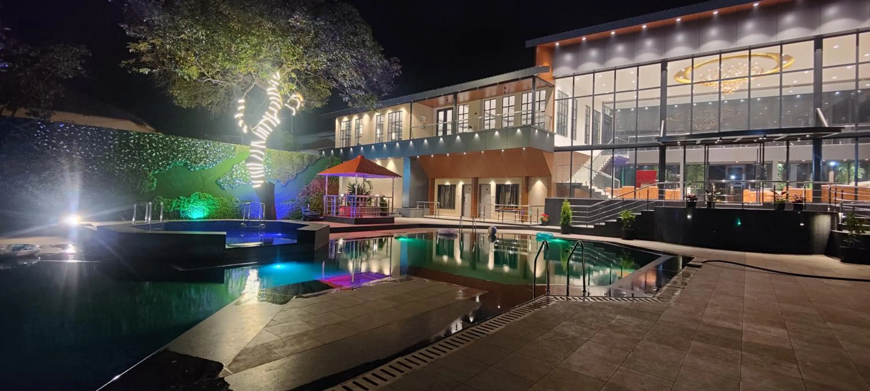 Swimming pool in The Byke Shanti Villa - Mahableshwar