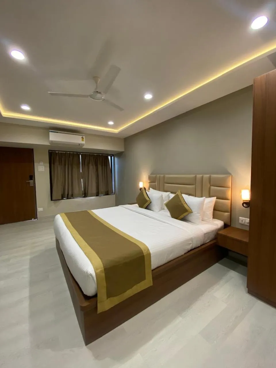 Photo of the whole room, Bed in The Byke Shanti Villa - Mahableshwar