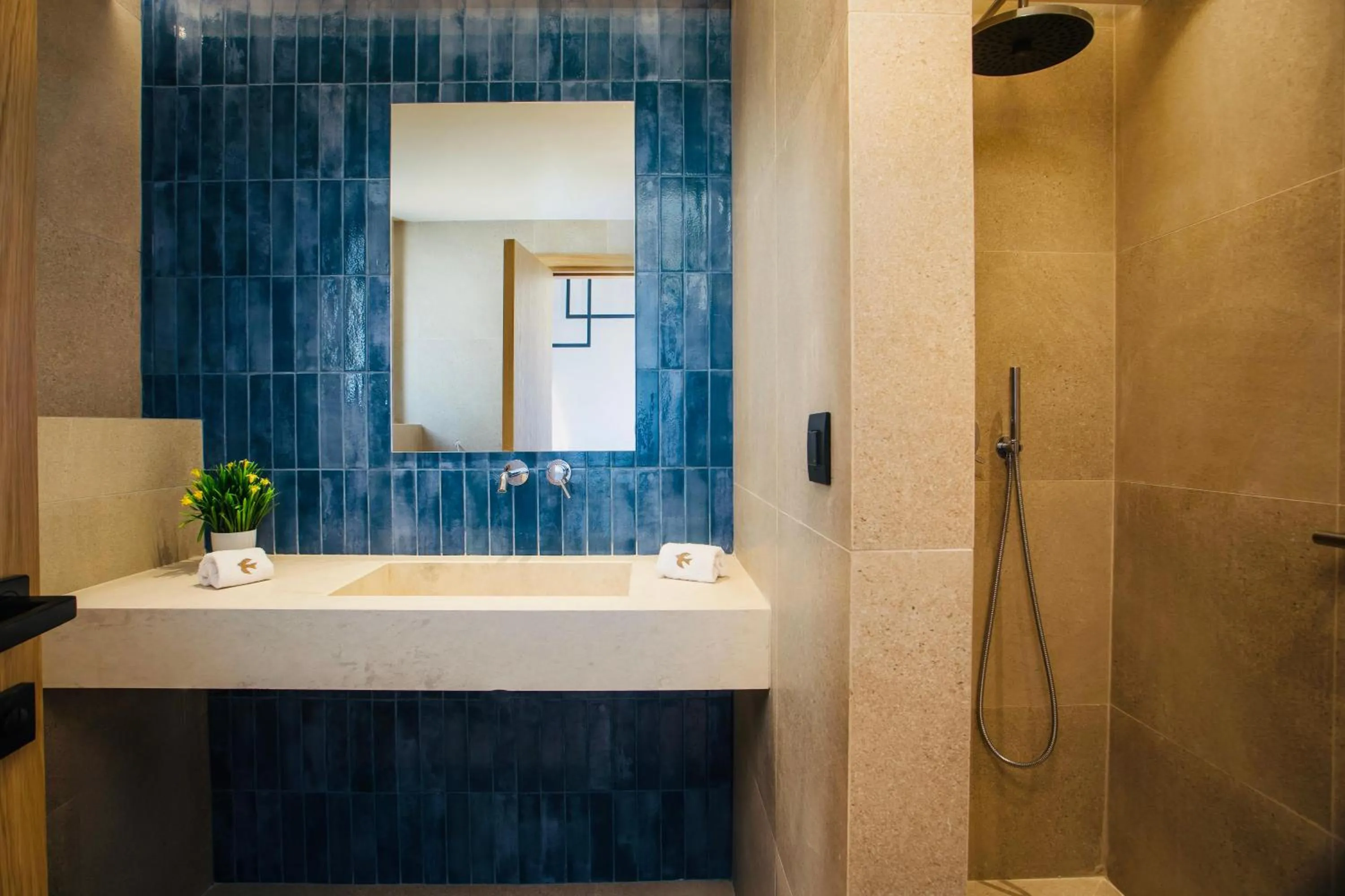 Bathroom in Este Elegant Suites & Villas - Adults Only