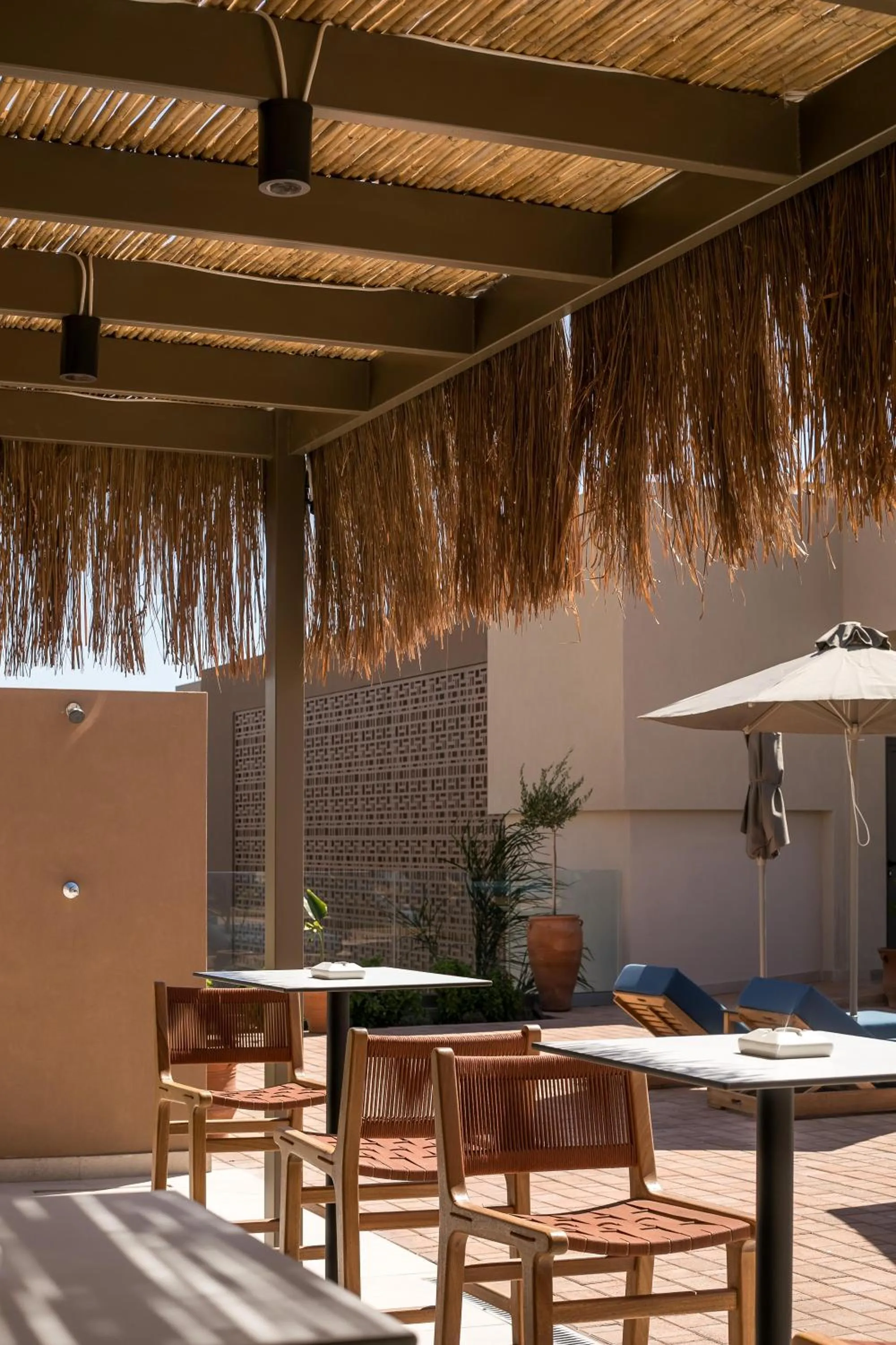 Lounge or bar in Este Elegant Suites & Villas - Adults Only