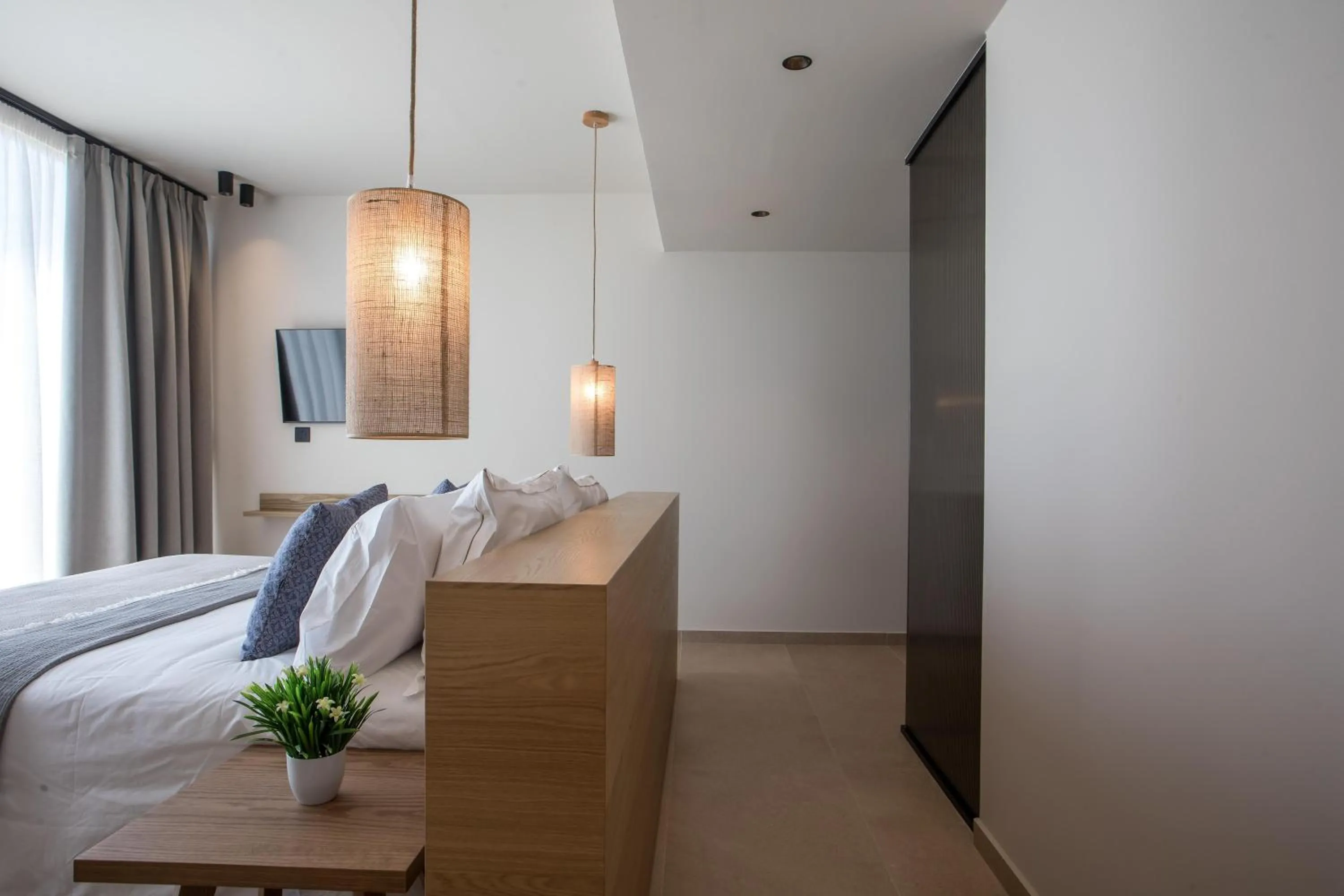 Photo of the whole room, Bed in Este Elegant Suites & Villas - Adults Only