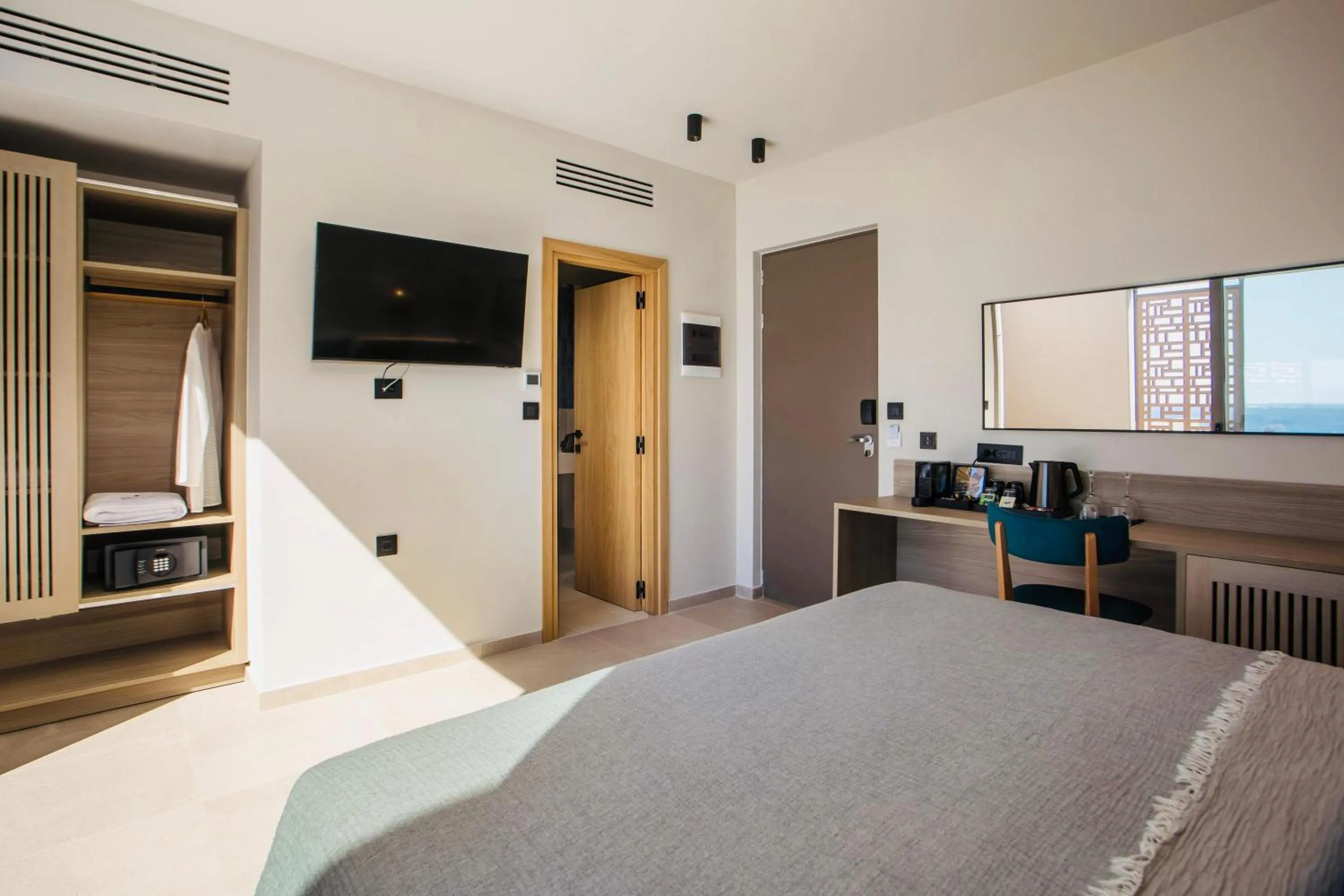Bed in Este Elegant Suites & Villas - Adults Only