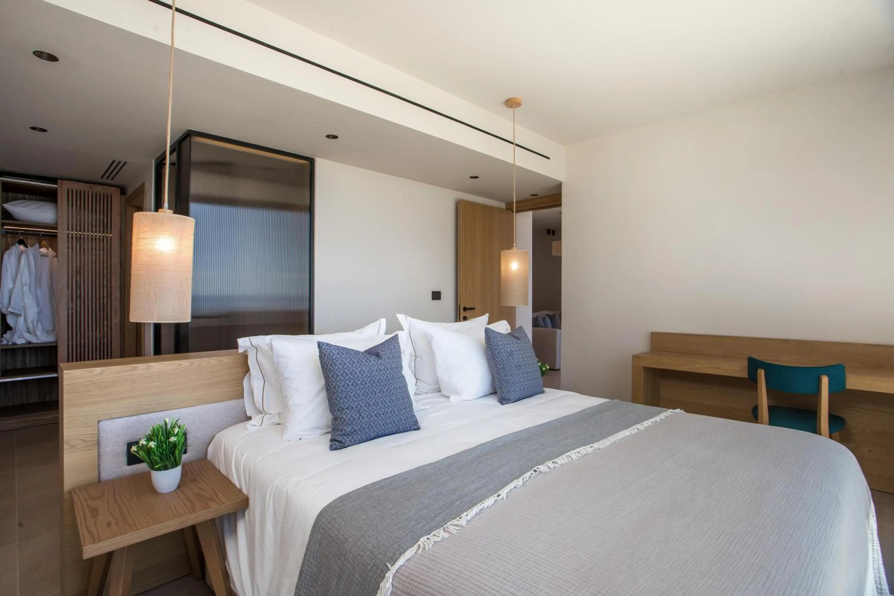 Photo of the whole room, Bed in Este Elegant Suites & Villas - Adults Only