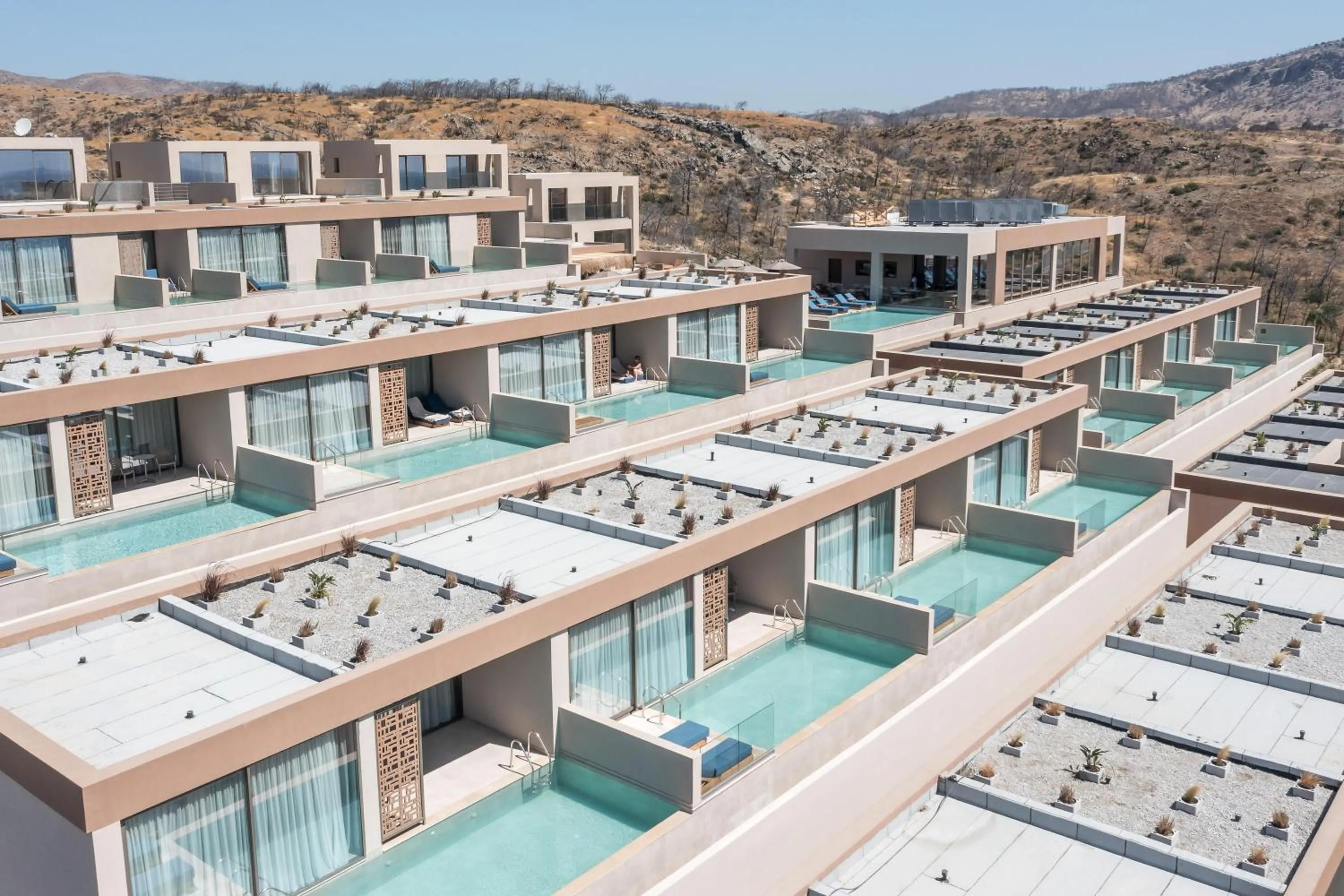 Property building in Este Elegant Suites & Villas - Adults Only
