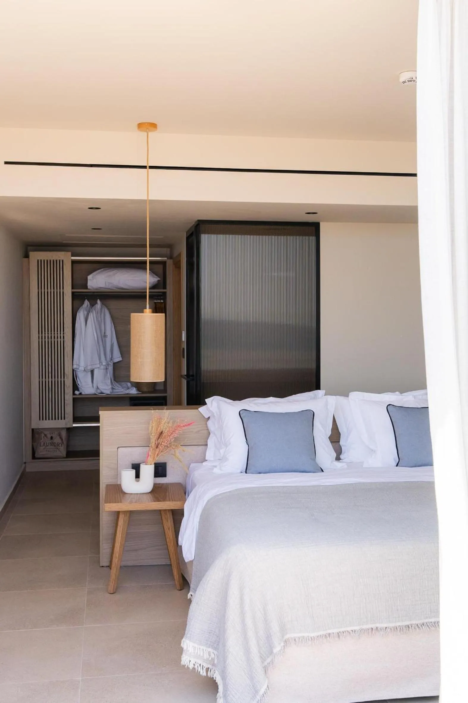 Photo of the whole room, Bed in Este Elegant Suites & Villas - Adults Only