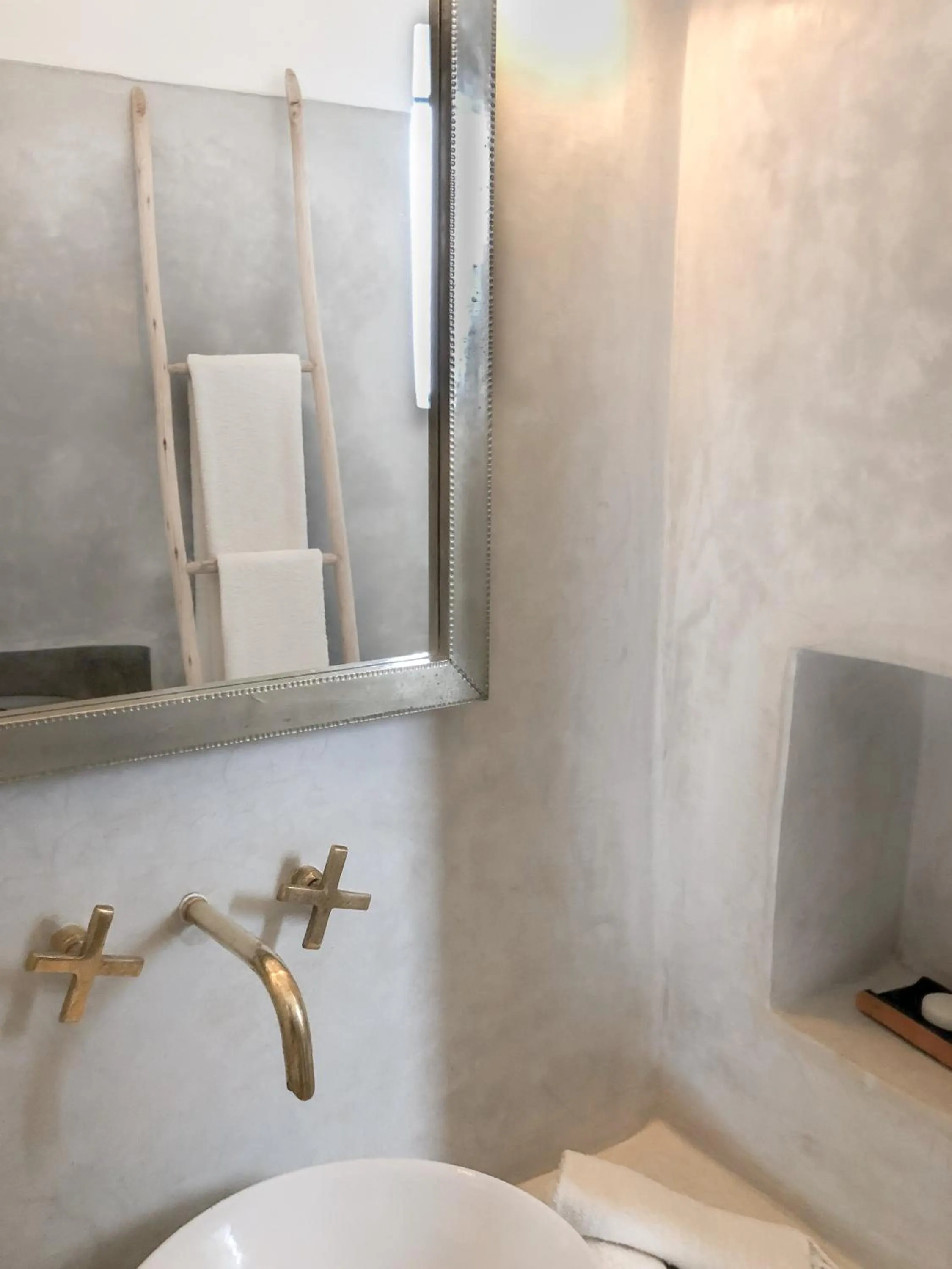 Shower in Riad Dar-K