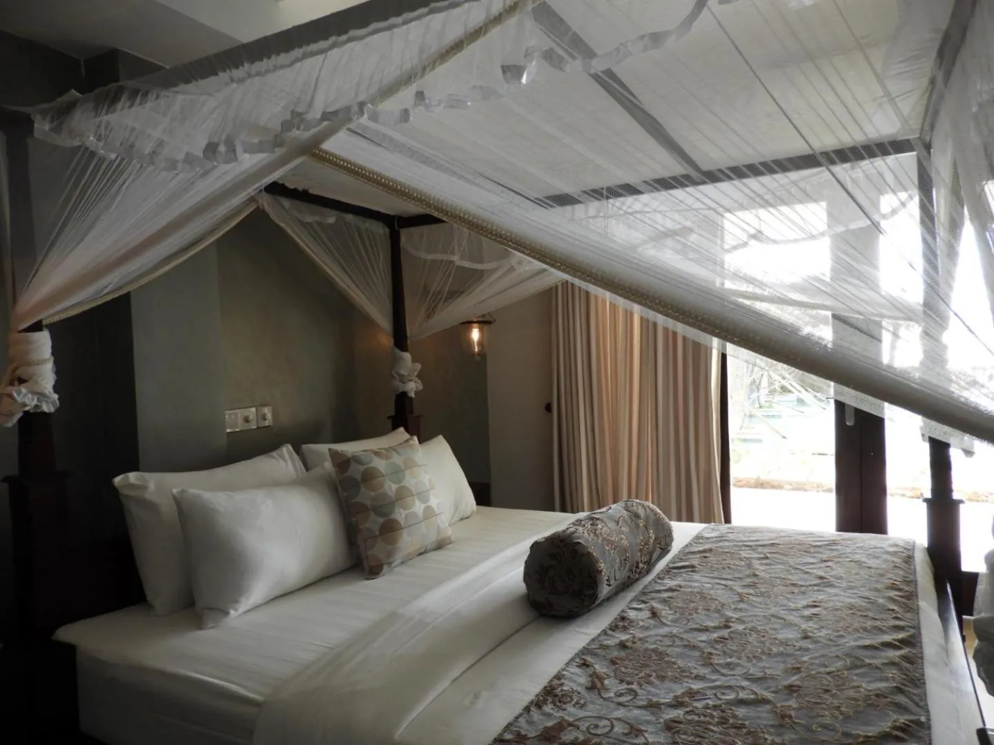 Superior Double Corner Pool & Sea View Ground in Sapphire Seas Beachfront Hotel