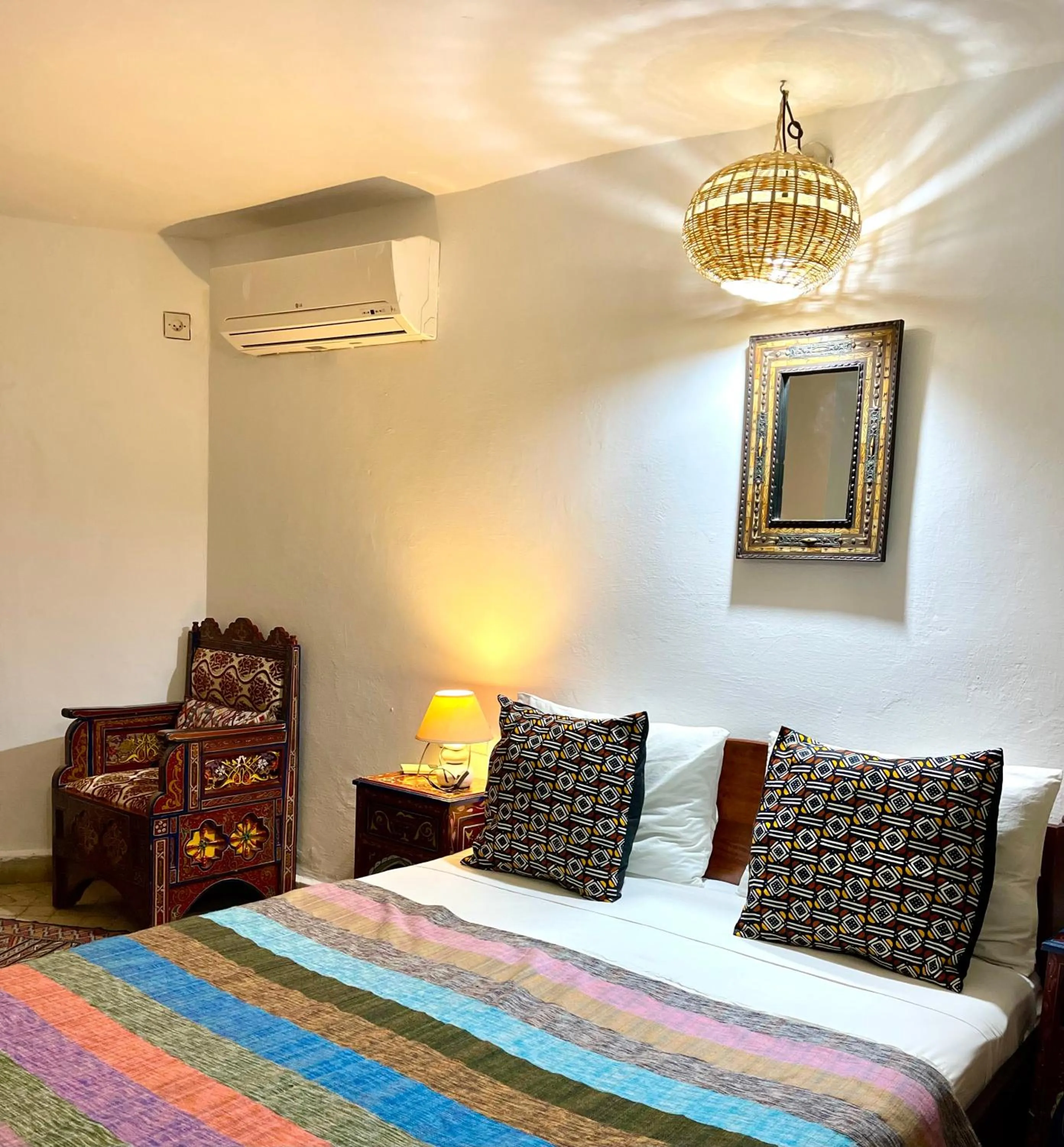 Photo of the whole room, Bed in Dar Sababa