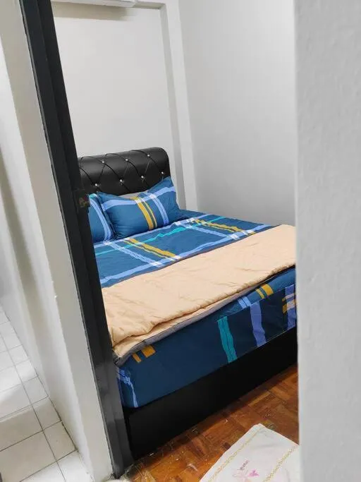 Bed in Nur Homestay Permai Damansara Damai