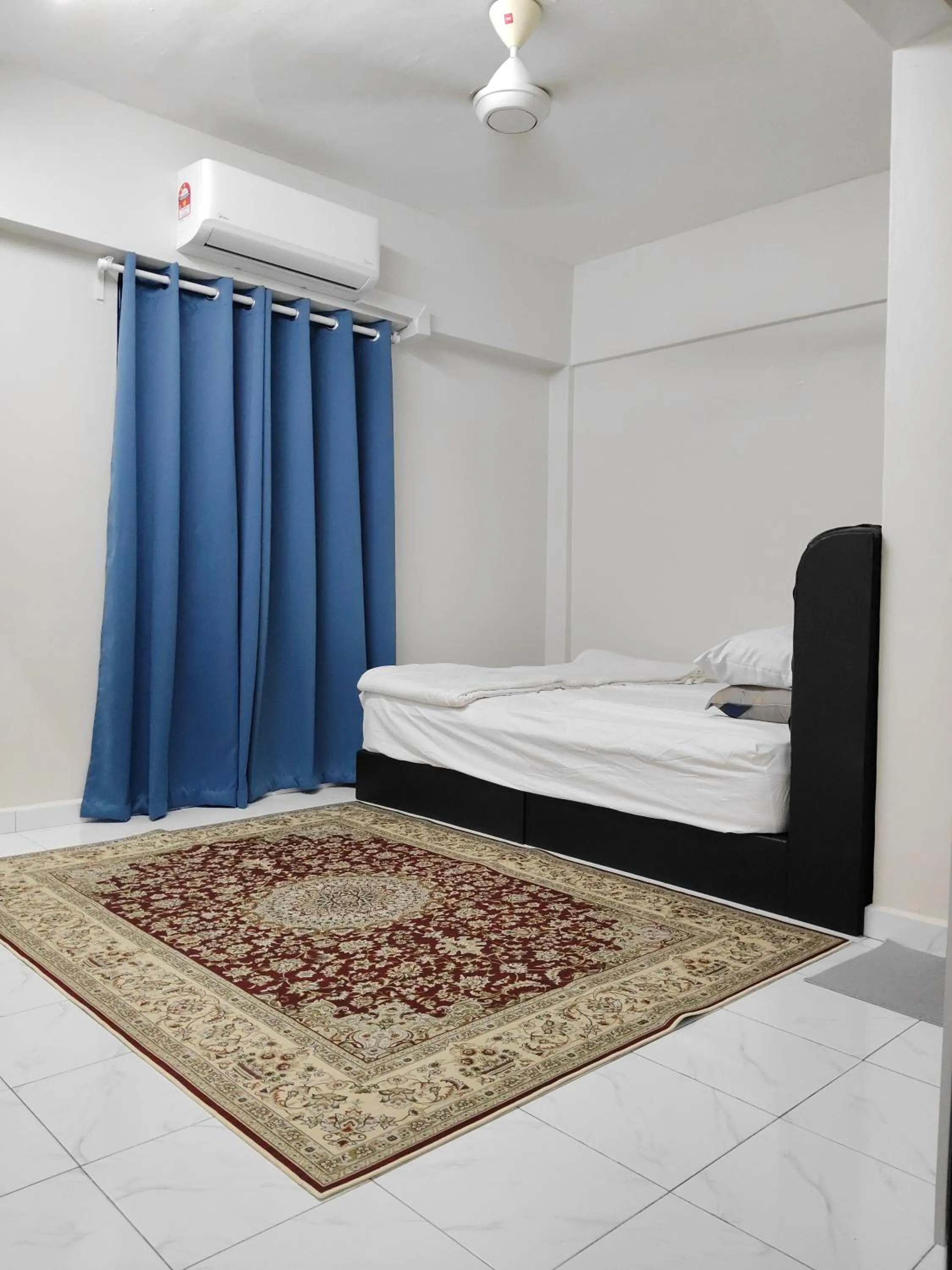 Bed in Nur Homestay Permai Damansara Damai