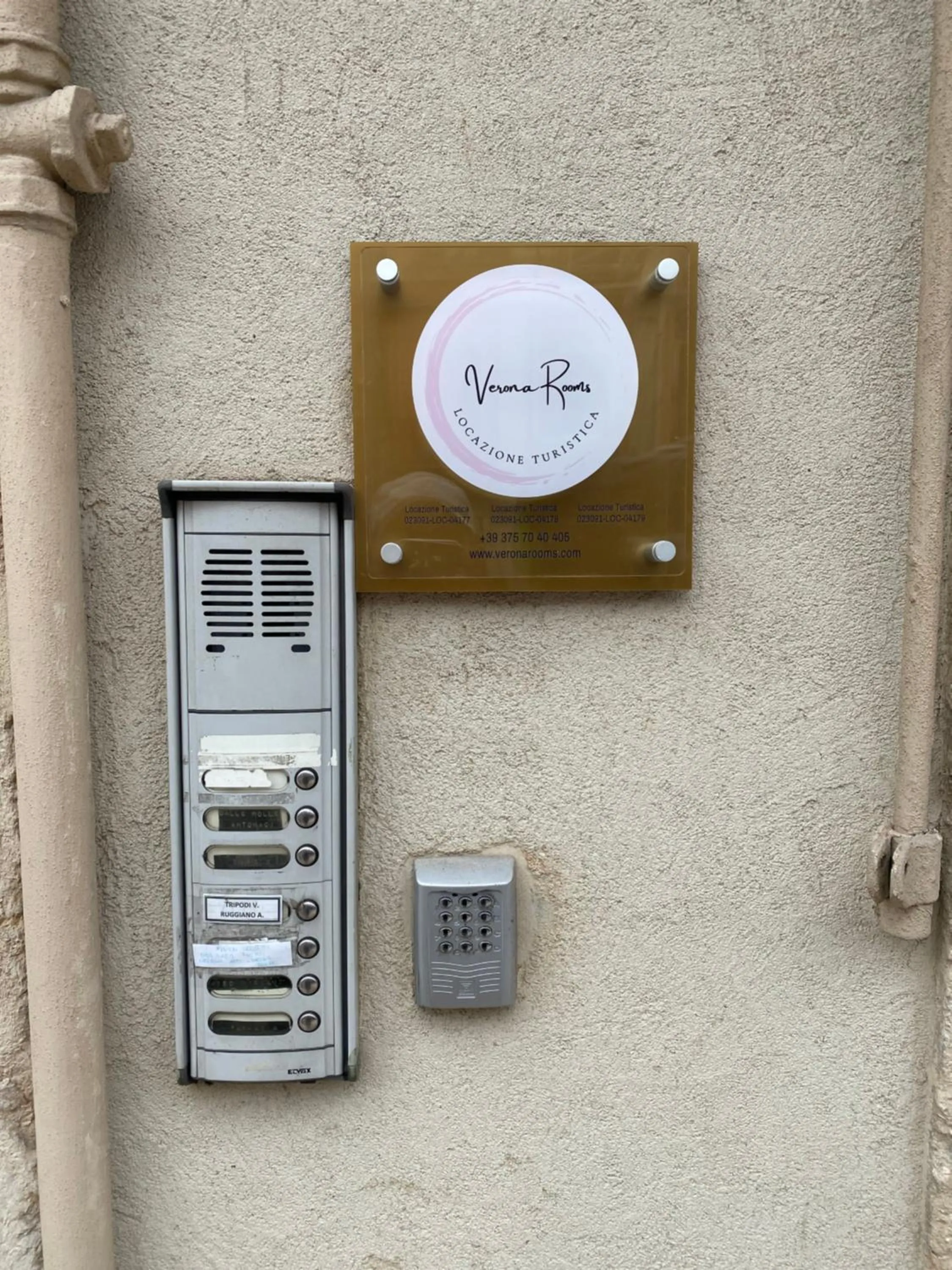 Property building in Verona Rooms