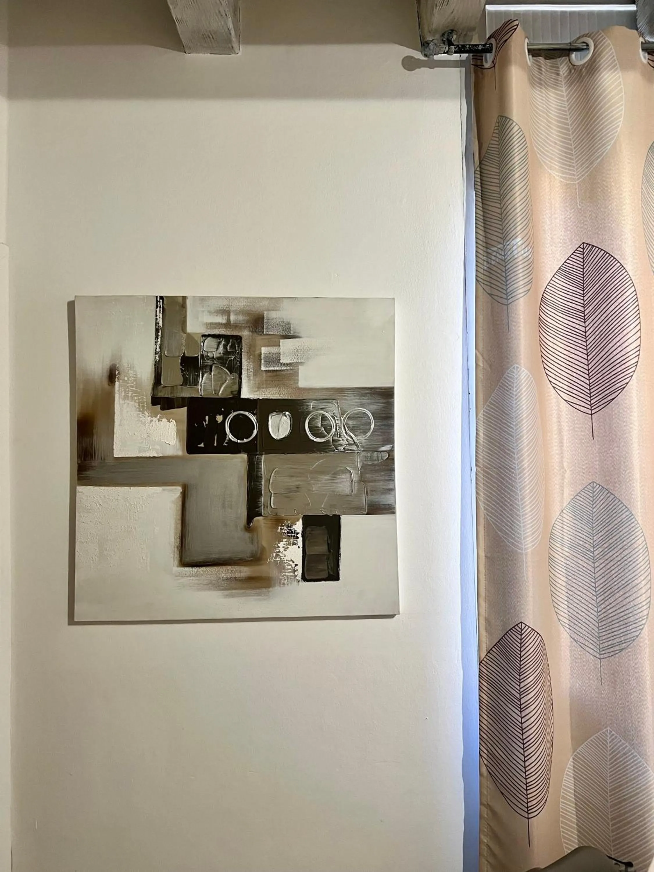 Decorative detail in Verona Rooms
