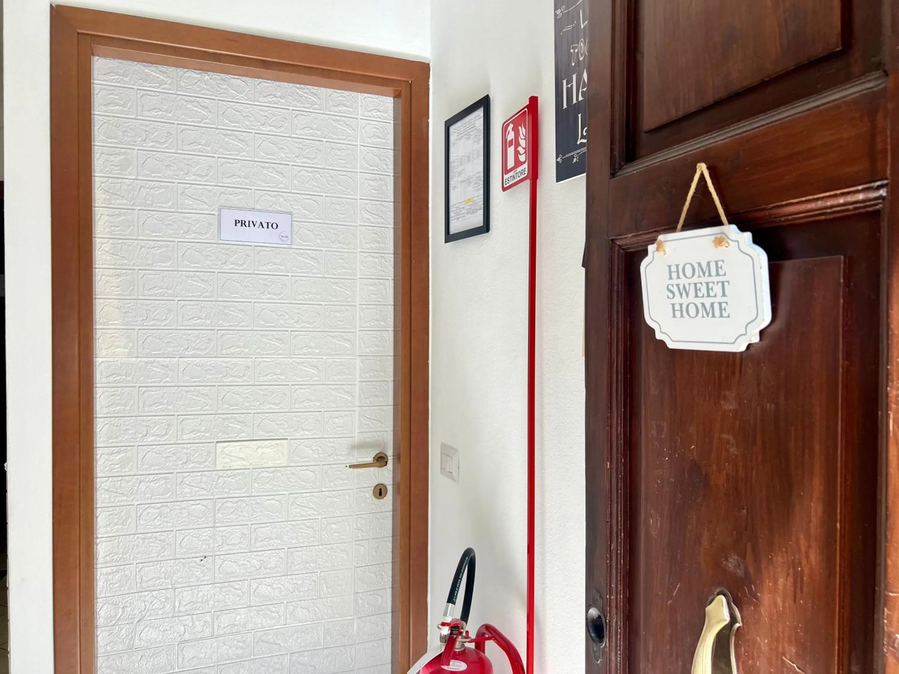 Facade/entrance in Verona Rooms