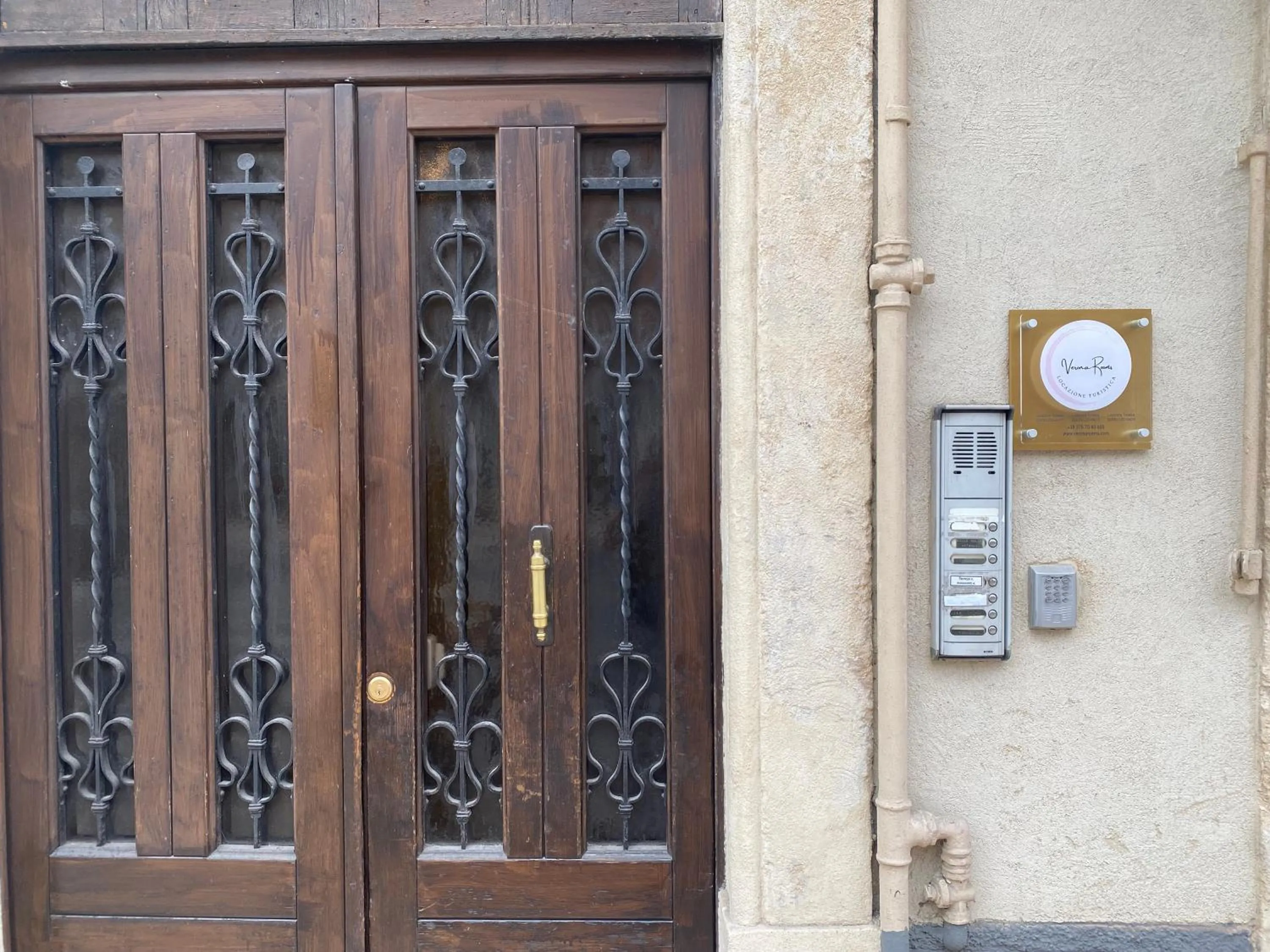 Property building in Verona Rooms