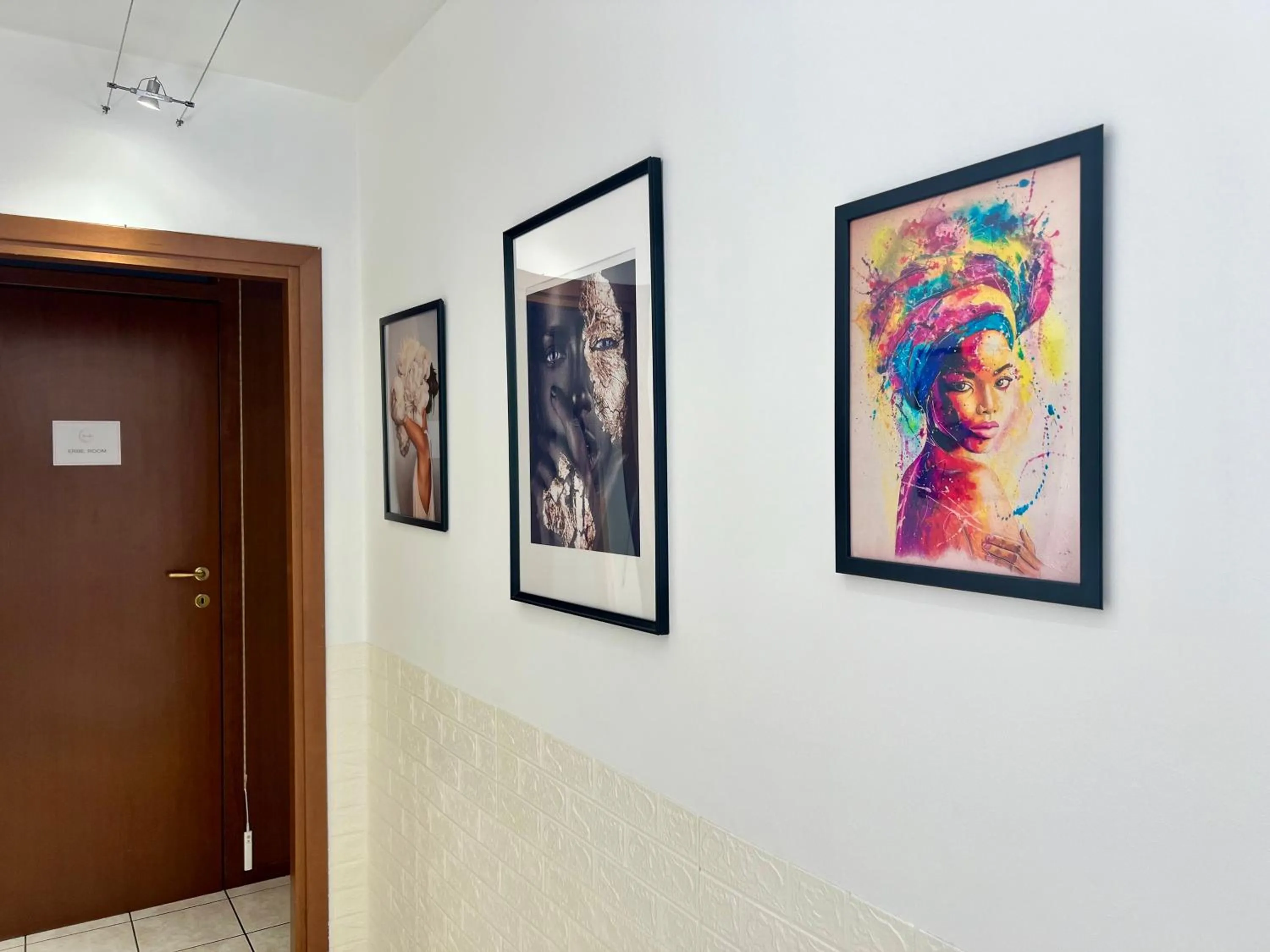Decorative detail in Verona Rooms