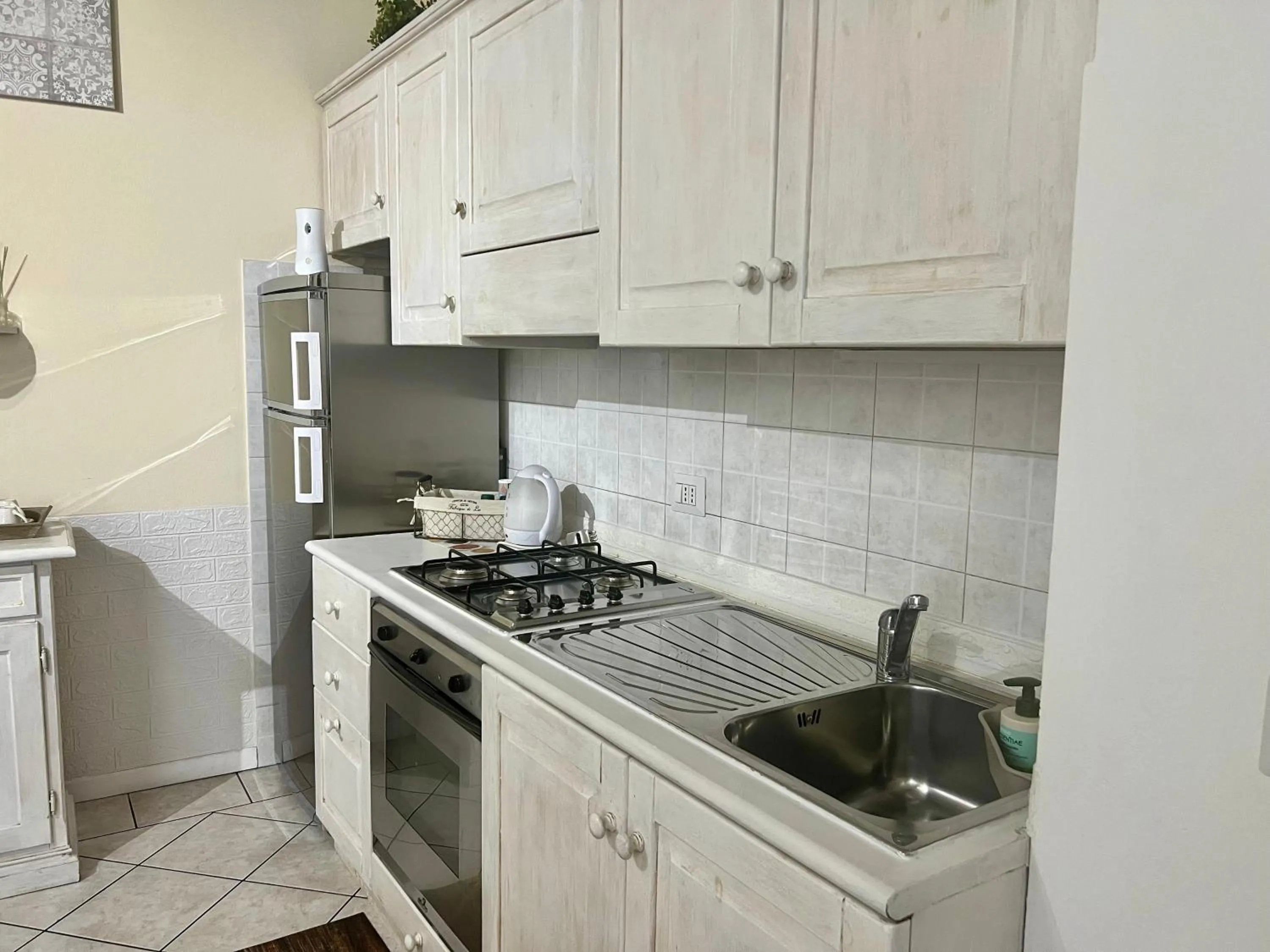 kitchen in Verona Rooms