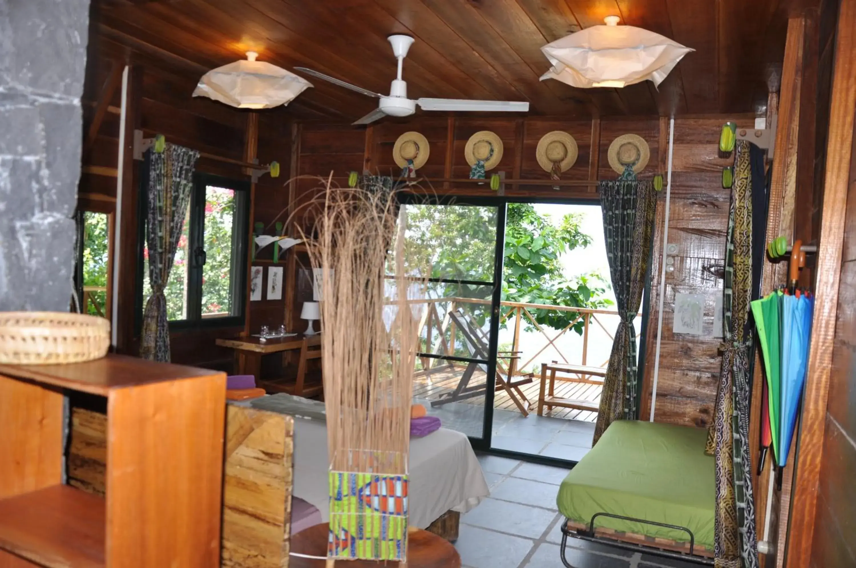 Deluxe Room (2 Adults + 1 Child) - single occupancy in Mucumbli Deluxe Room (2 Adults + 1 Child) - single occupancy in Mucumbli