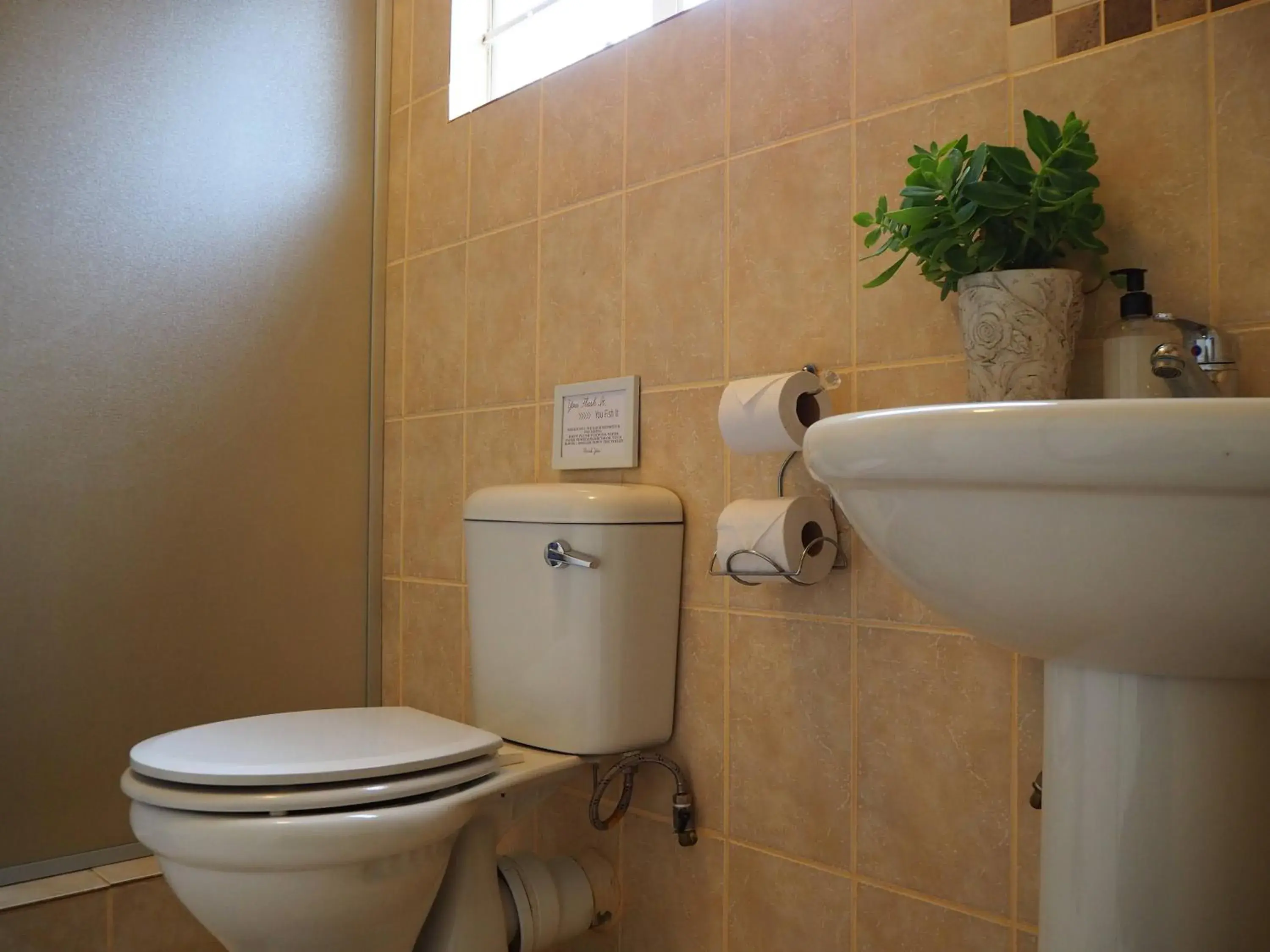 Standard Double Room - single occupancy in Riverview Country Inn Standard Double Room - single occupancy in Riverview Country Inn